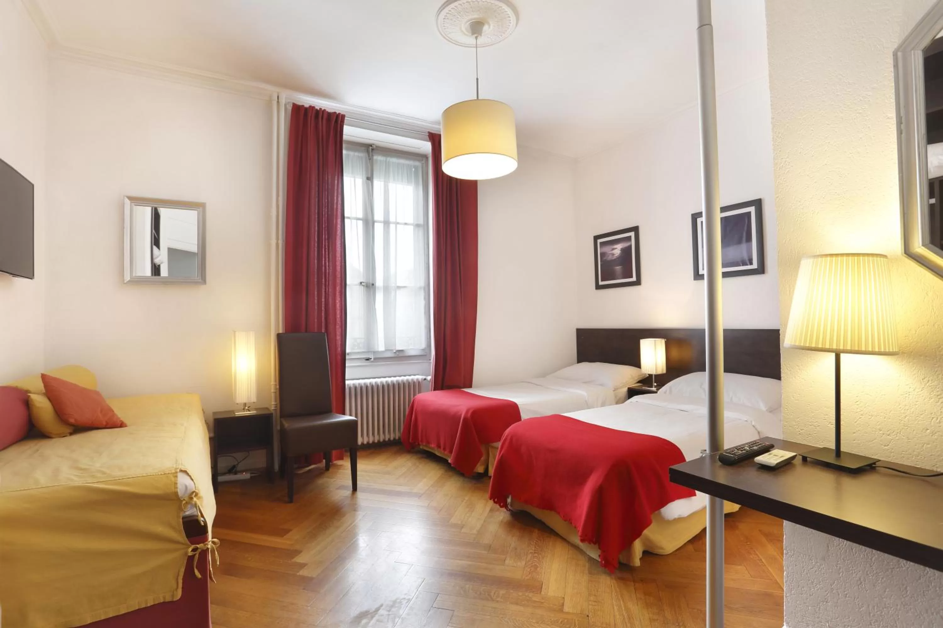 Bedroom, Bed in Hotel Tor