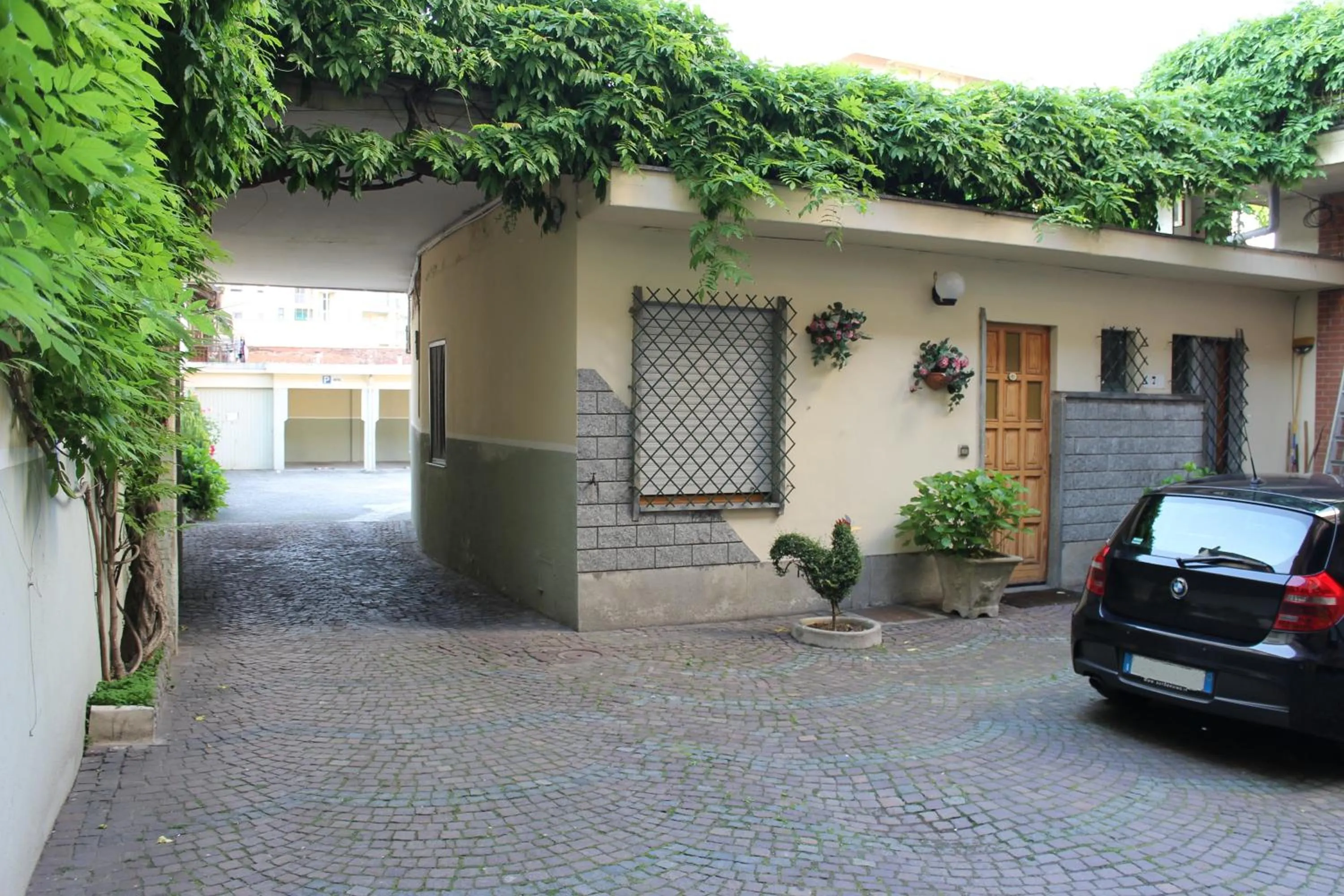 Facade/entrance in Hotel City