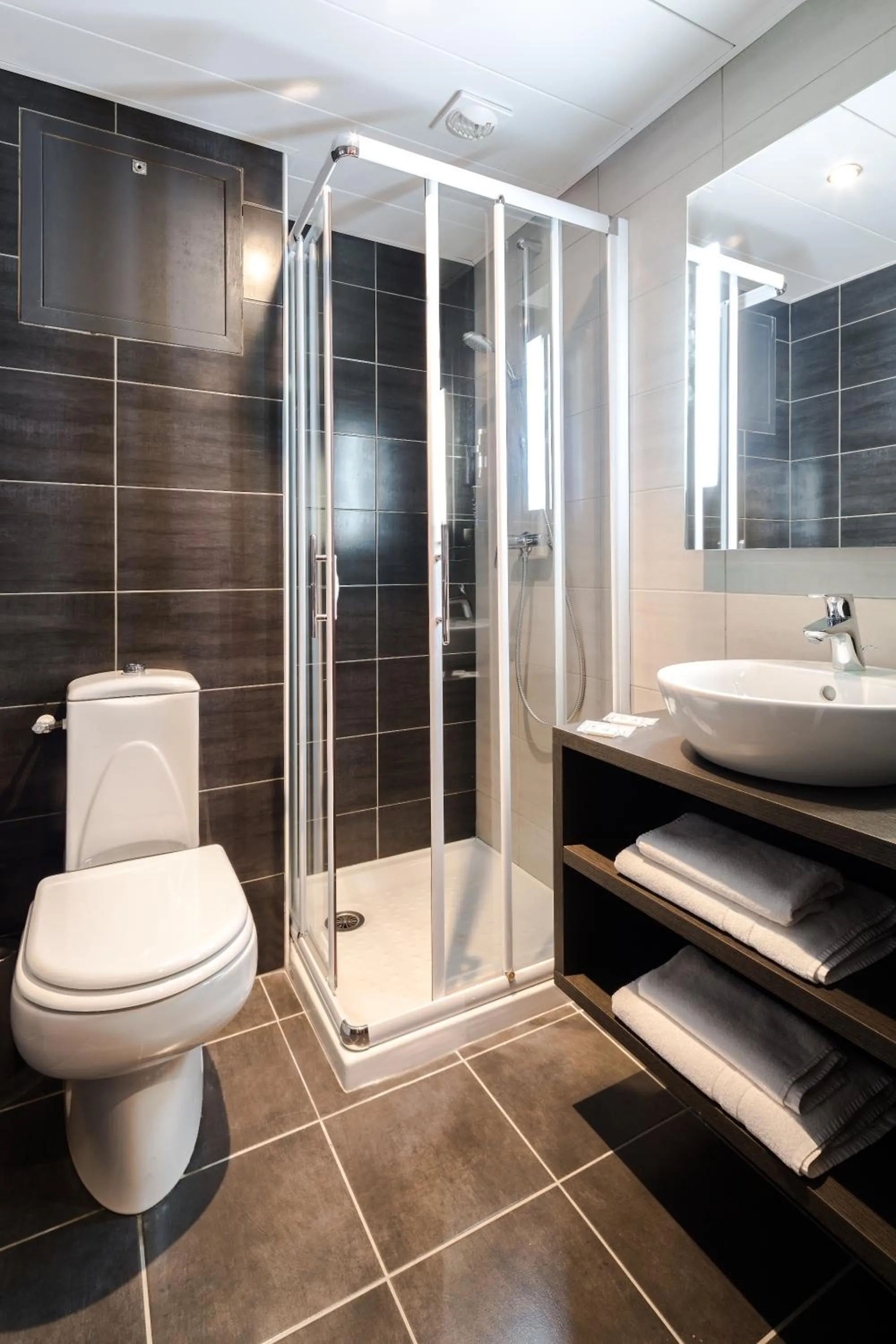 Bathroom in Hôtel Astrid