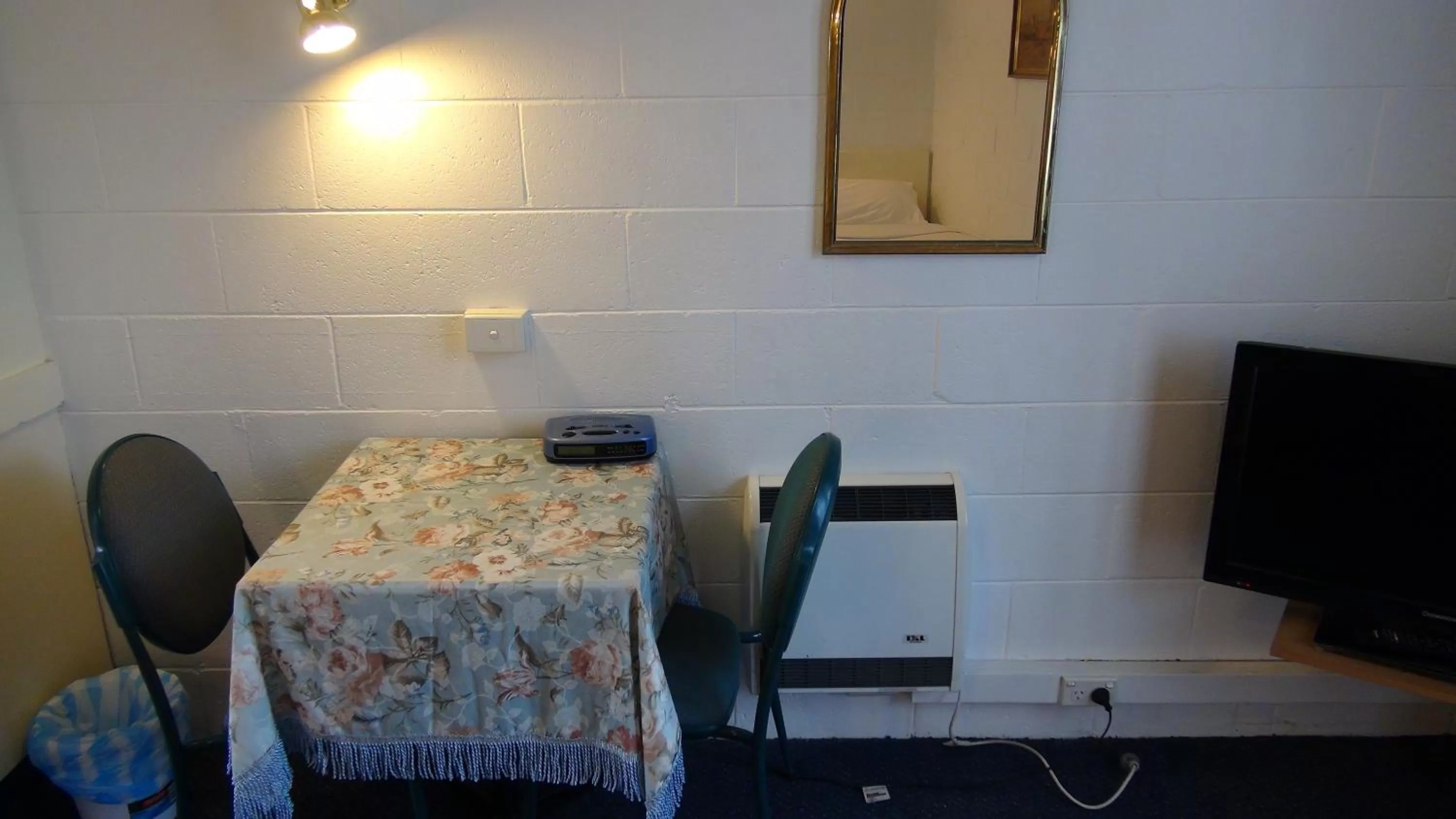 Decorative detail in Pathfinder Motel