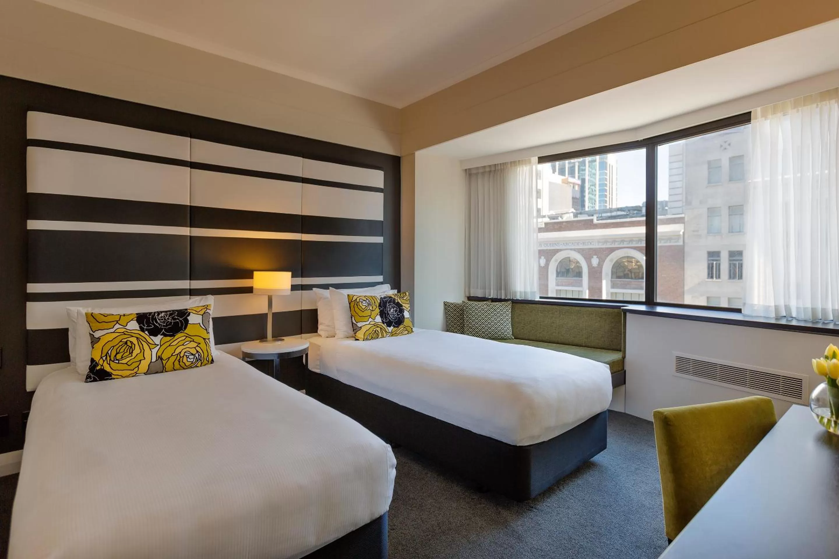 Bedroom, Bed in Mövenpick Hotel Auckland