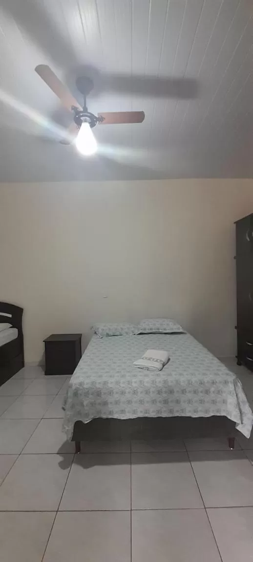 Bed in Suits - Canto do sabia