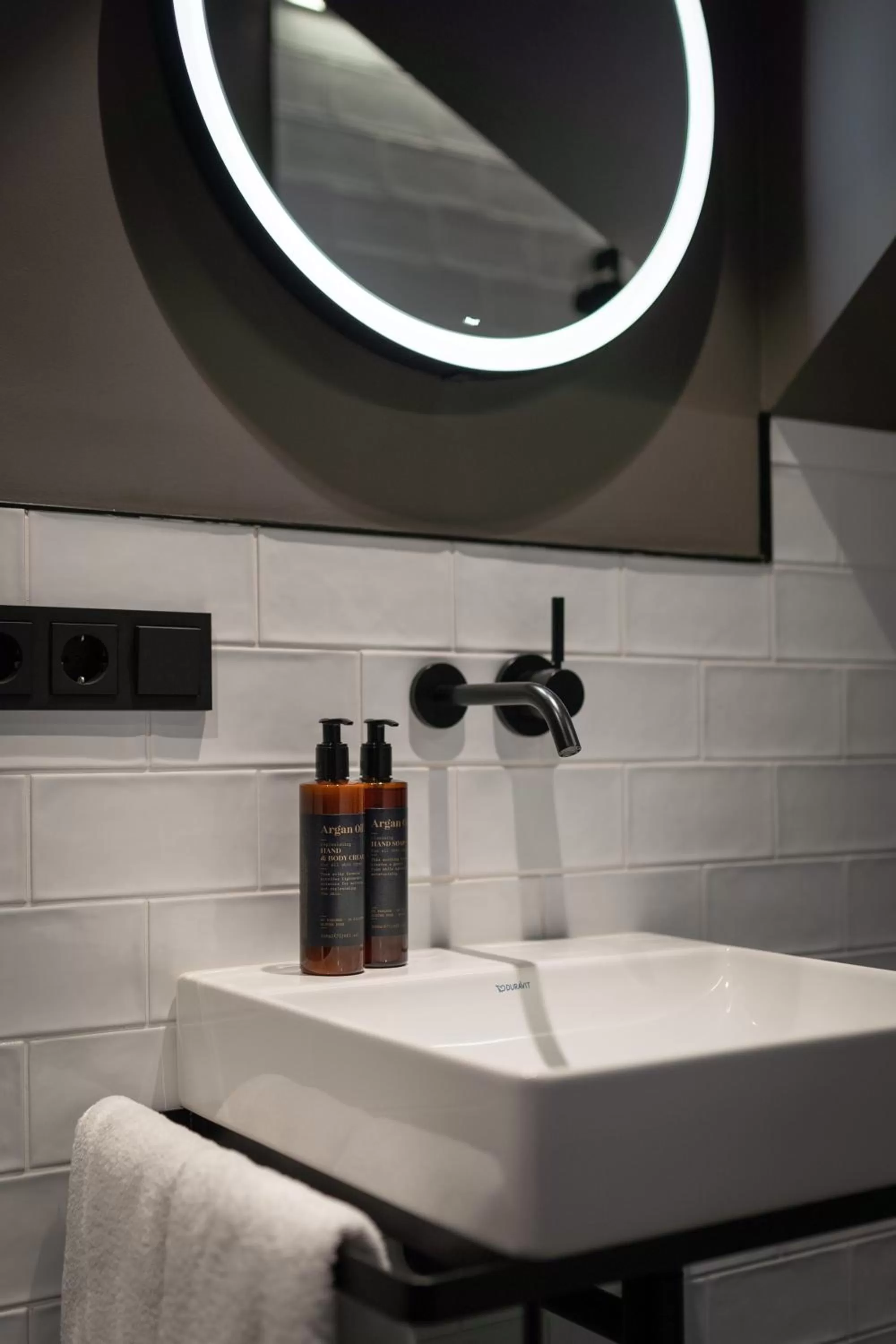 Bathroom in THE ADAMS - Self Check In Hotel