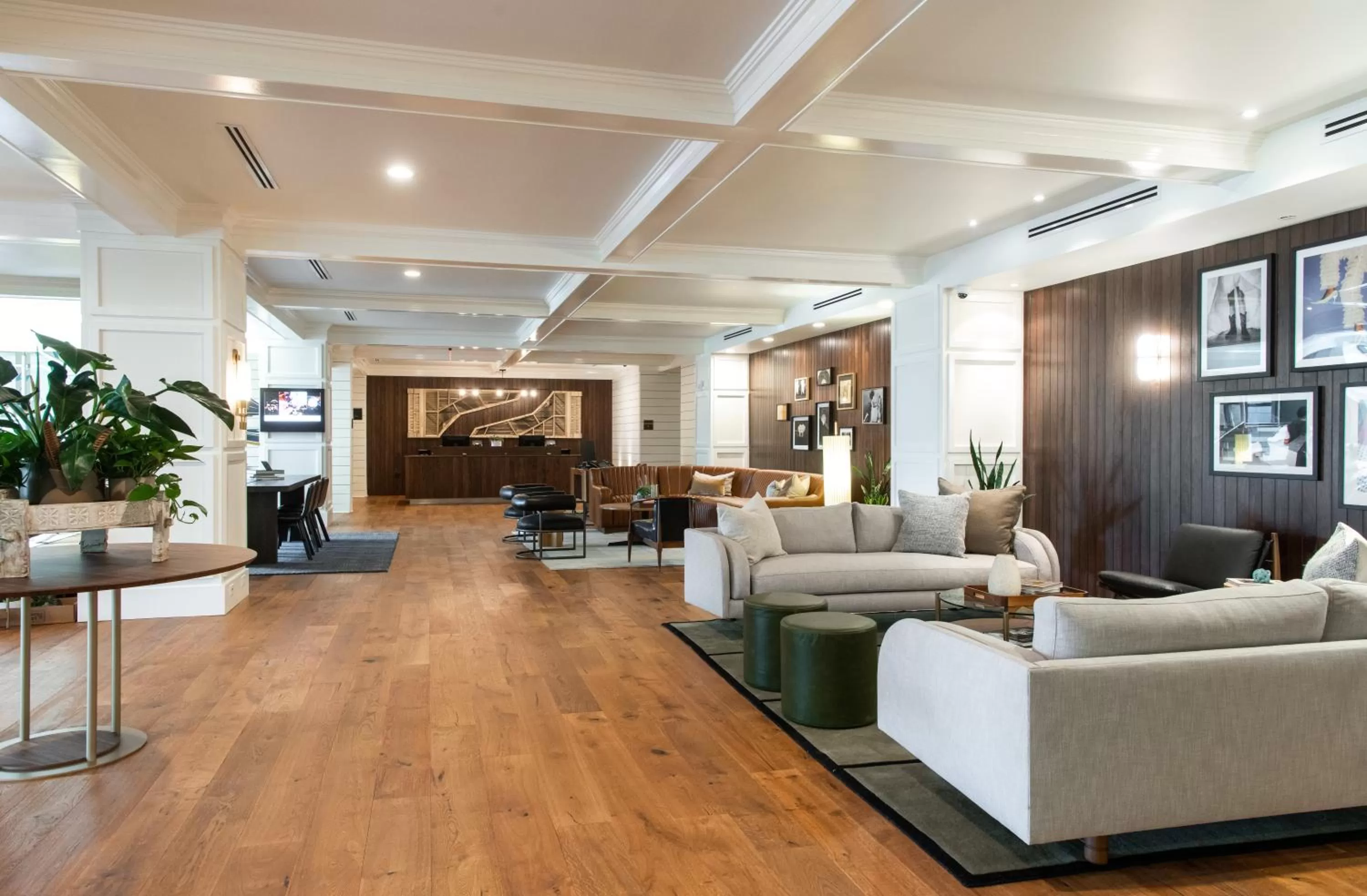 Lobby or reception in Hutton Hotel