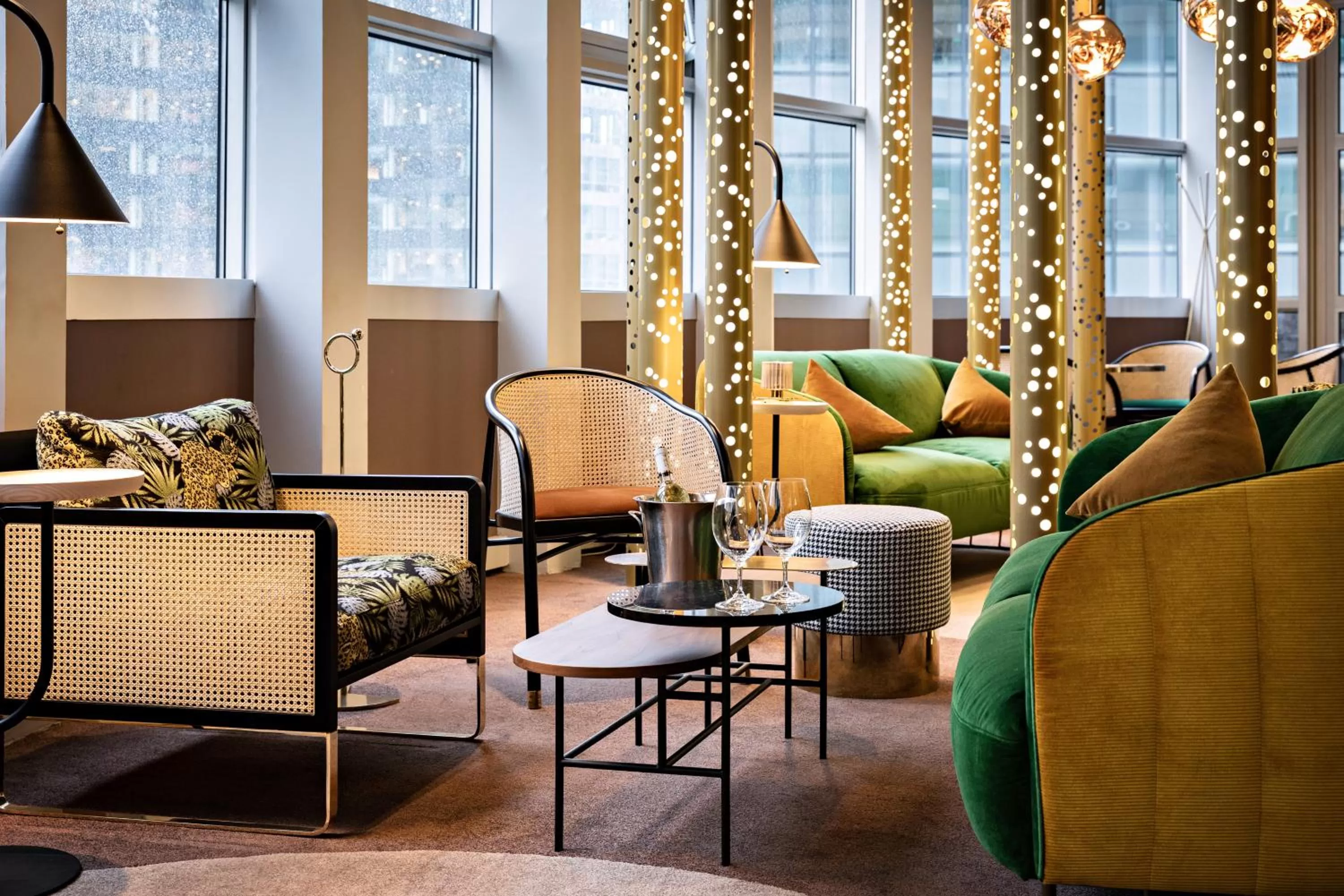 Lounge or bar in Pullman Paris La Défense