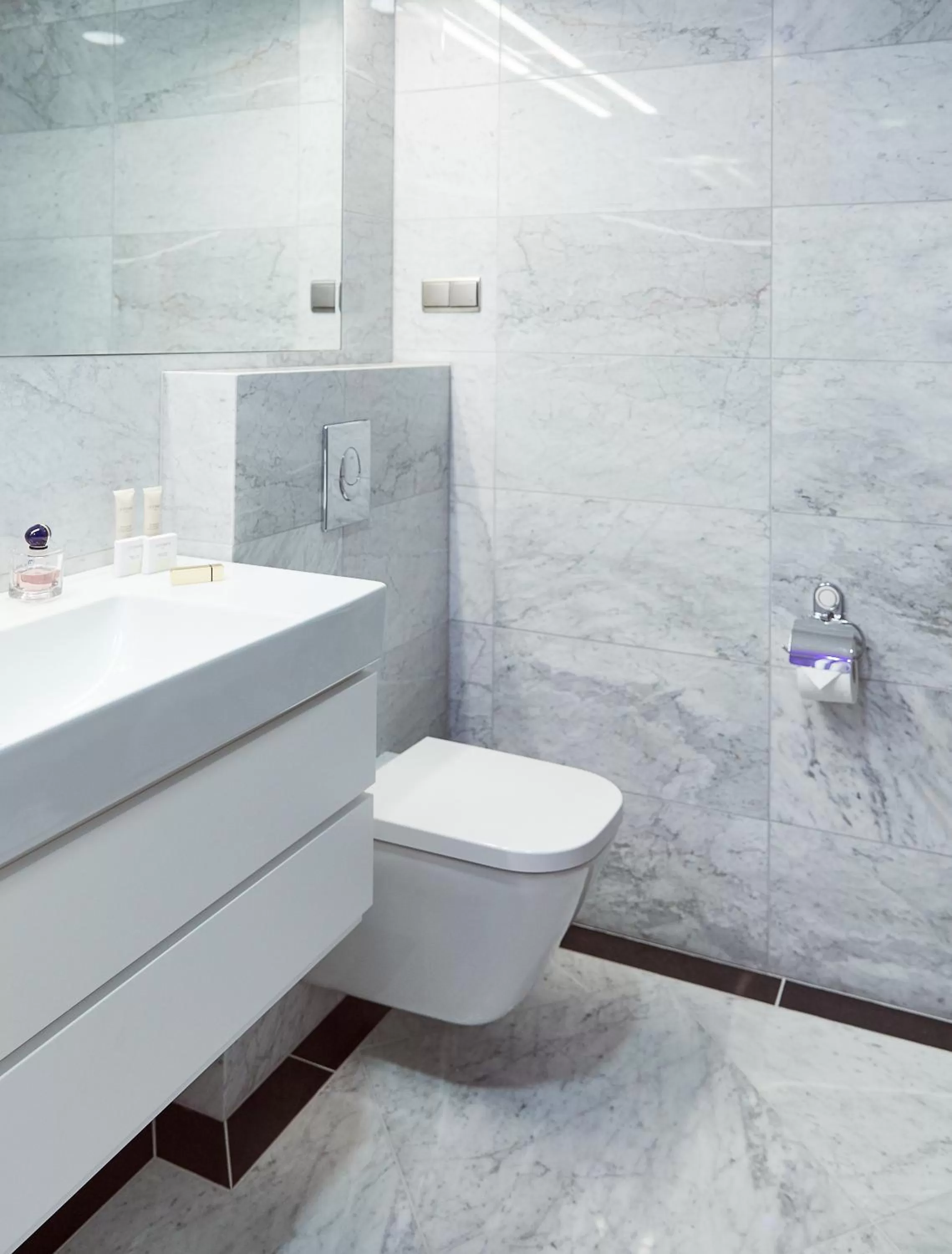 Toilet in Hotel Villa Eva