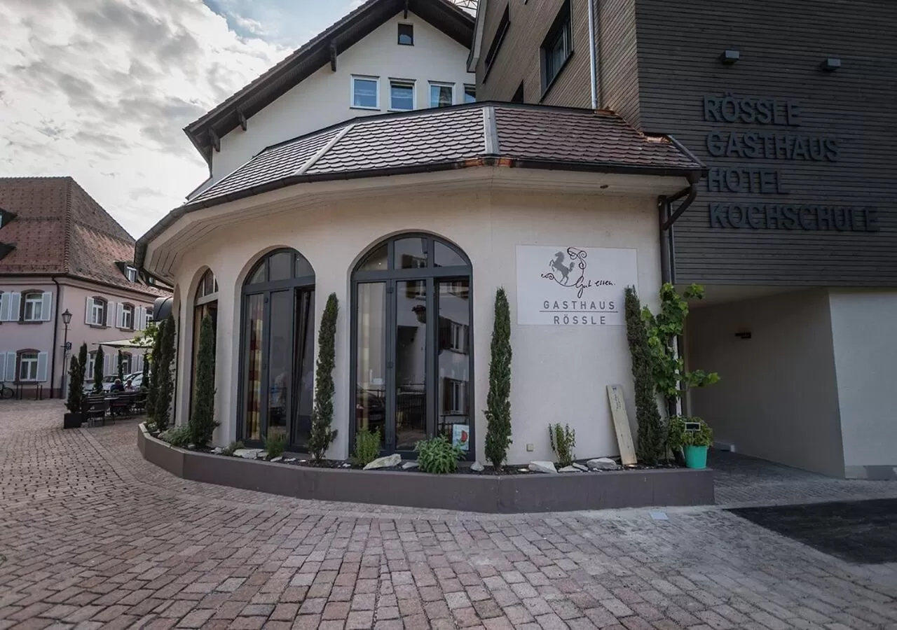 Property building in Hotel Restaurant Kochschule Rössle