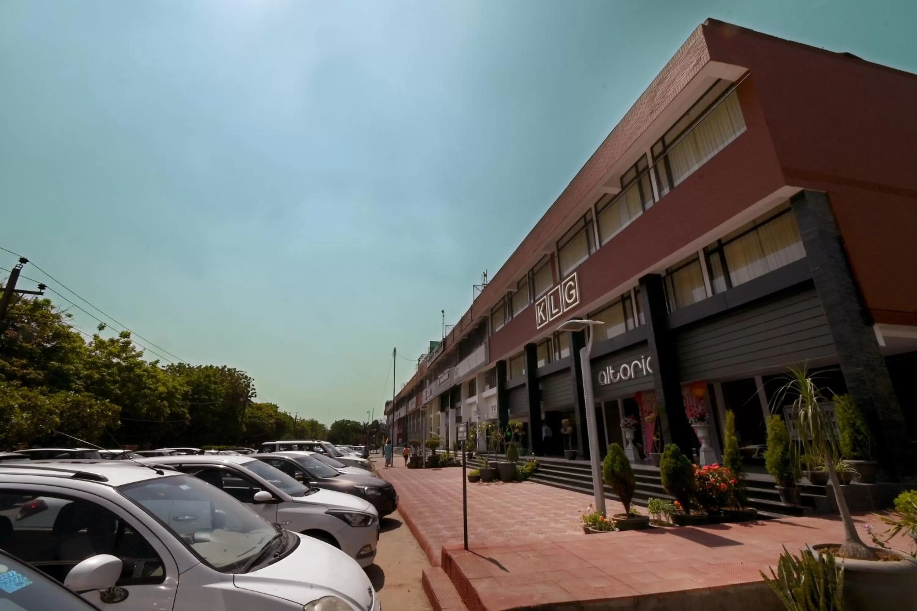 Facade/entrance in HOTEL KLG ALTORIA