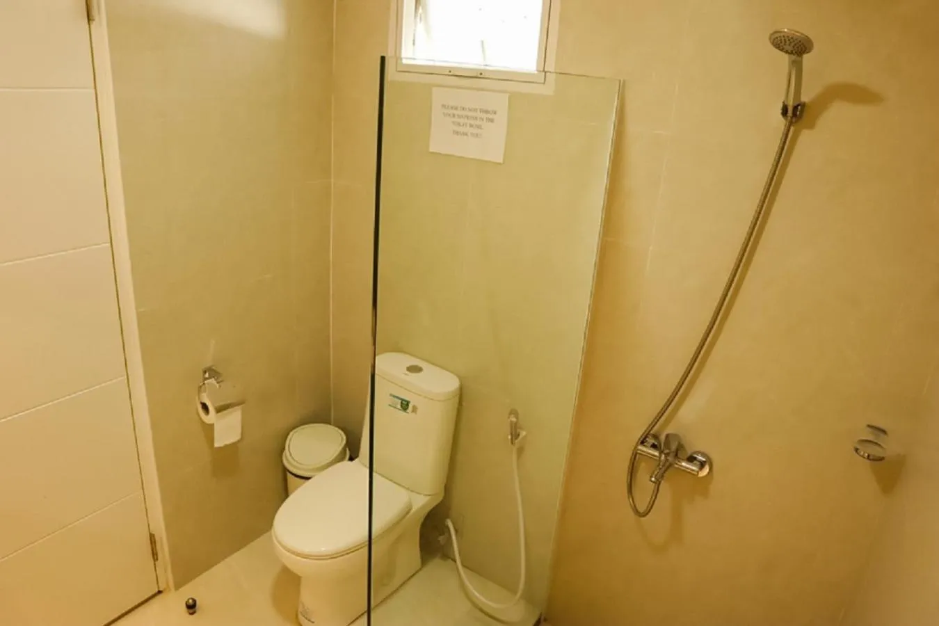 Toilet in Carcar Eco Farm Resorts