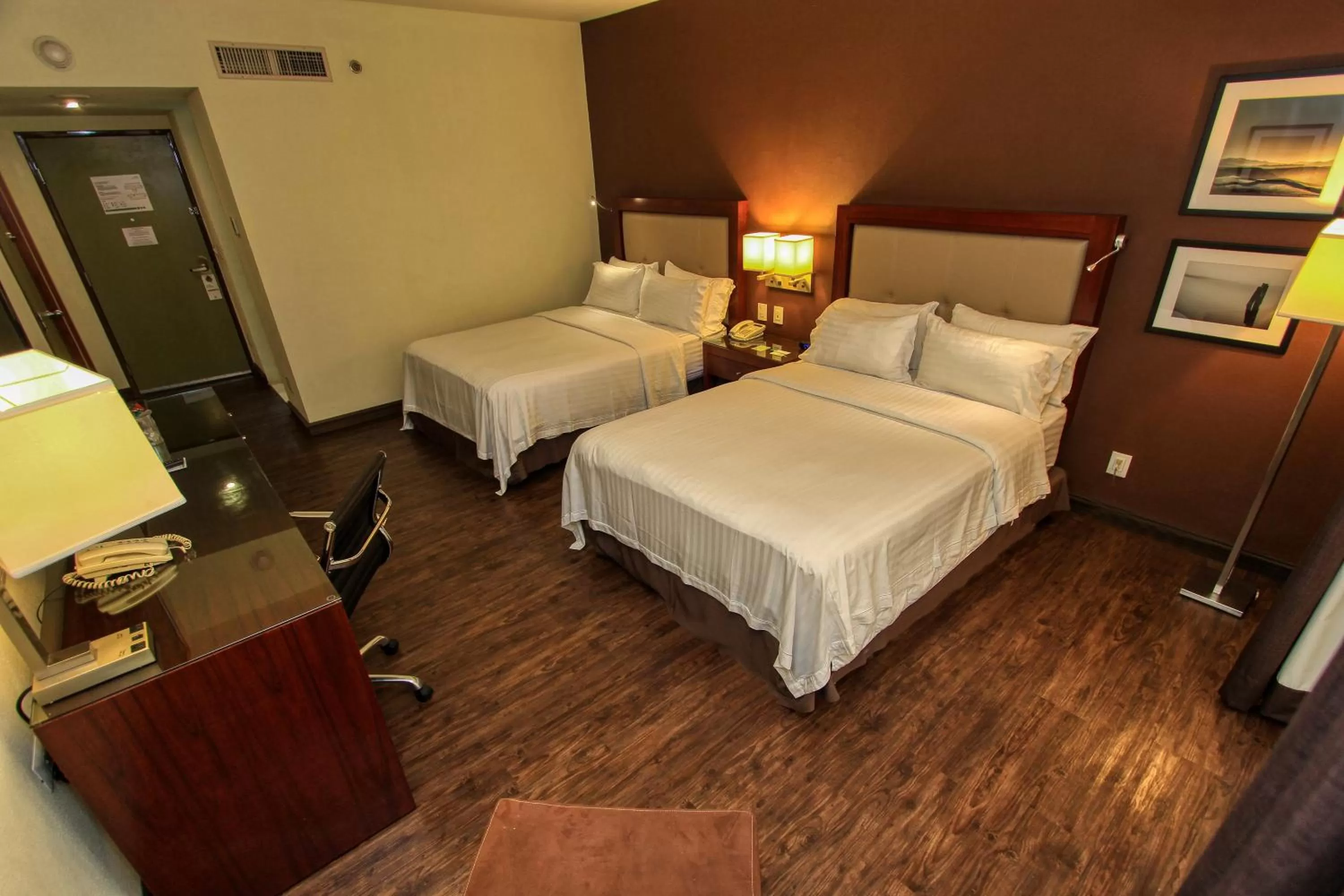 Photo of the whole room, Bed in Holiday Inn Leon by IHG