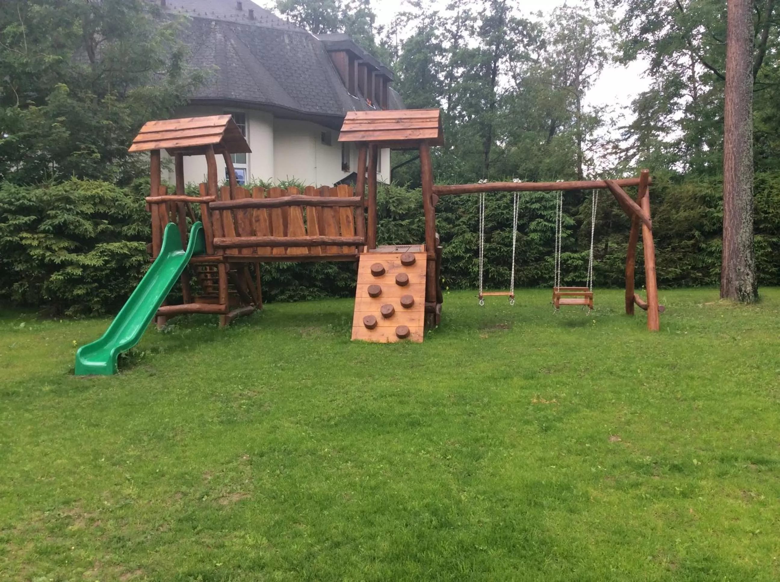 Children play ground, Children's Play Area in Apartmany Belianky