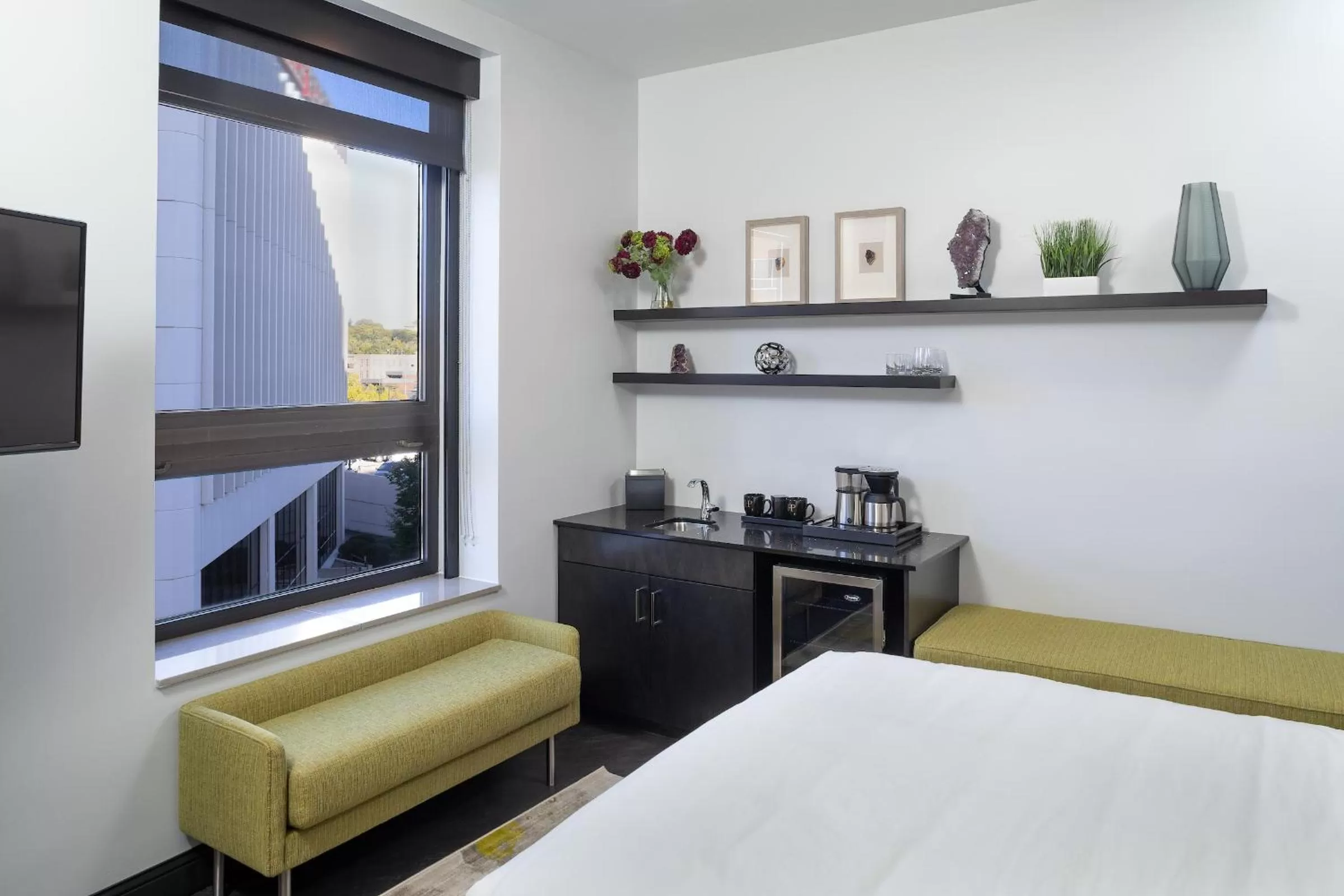 Bed in Hotel On Phillips