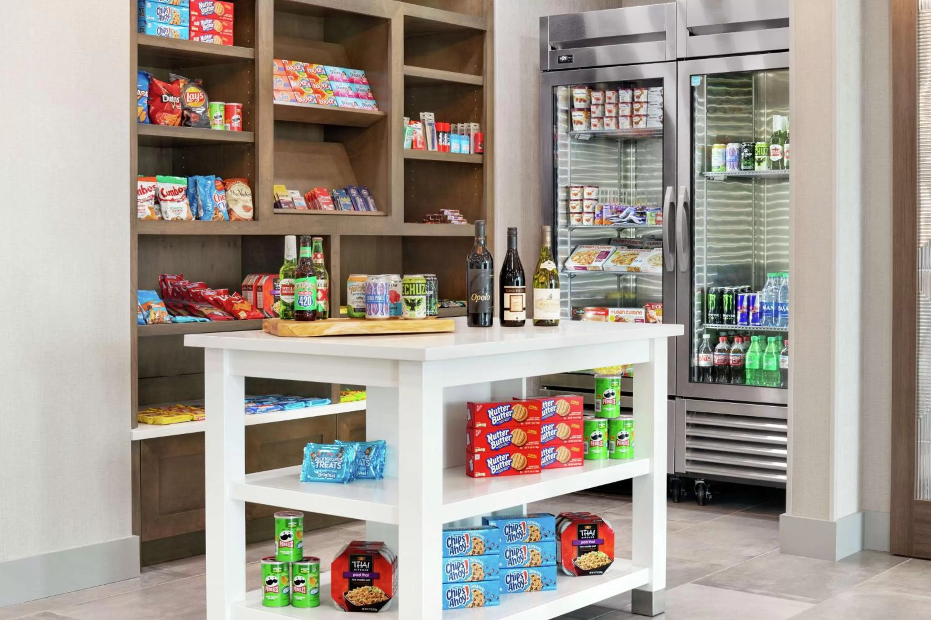 Dining area in Homewood Suites By Hilton Mcdonough
