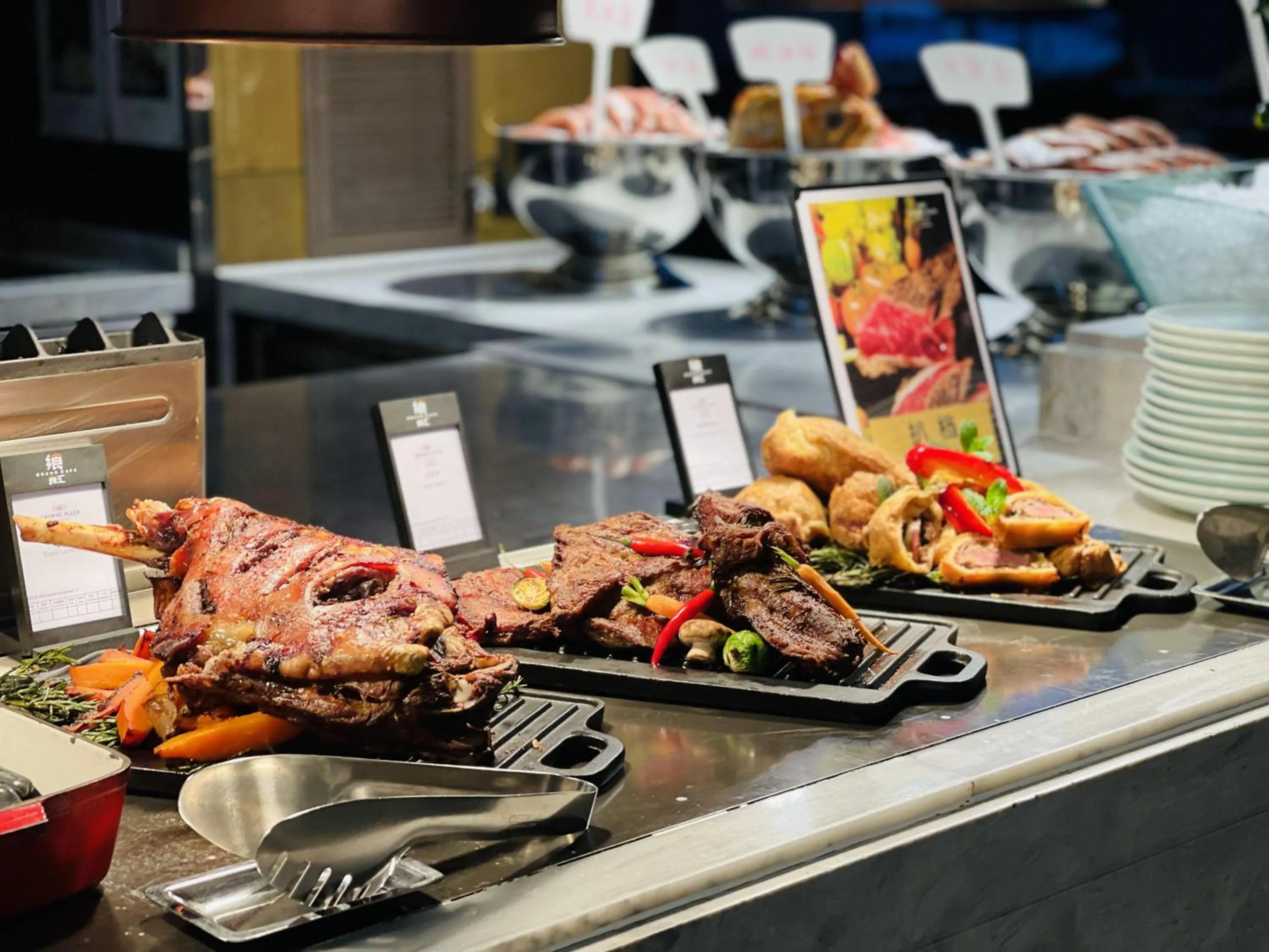 Restaurant/places to eat in Crowne Plaza Kunshan by IHG