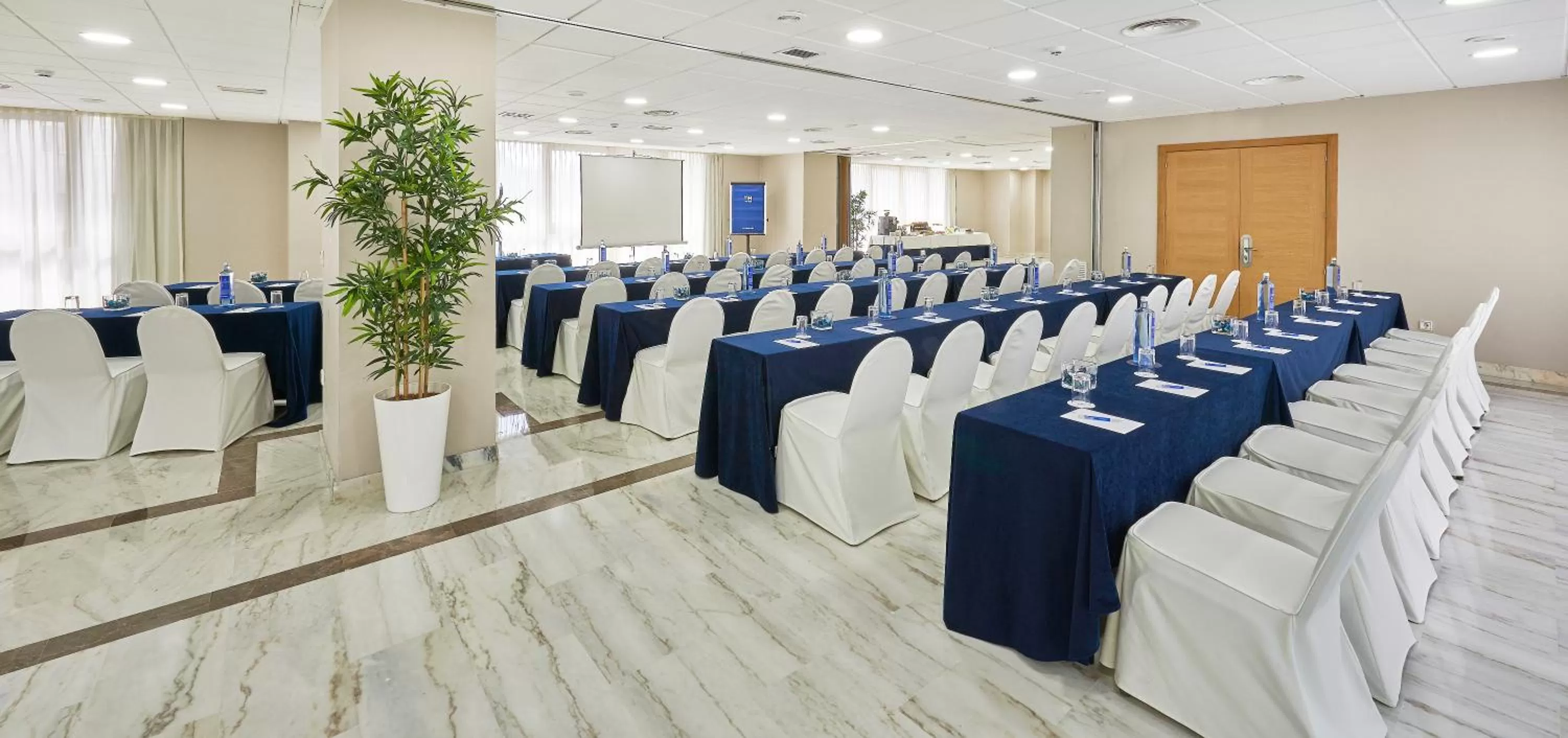 Meeting/conference room in Hesperia Vigo