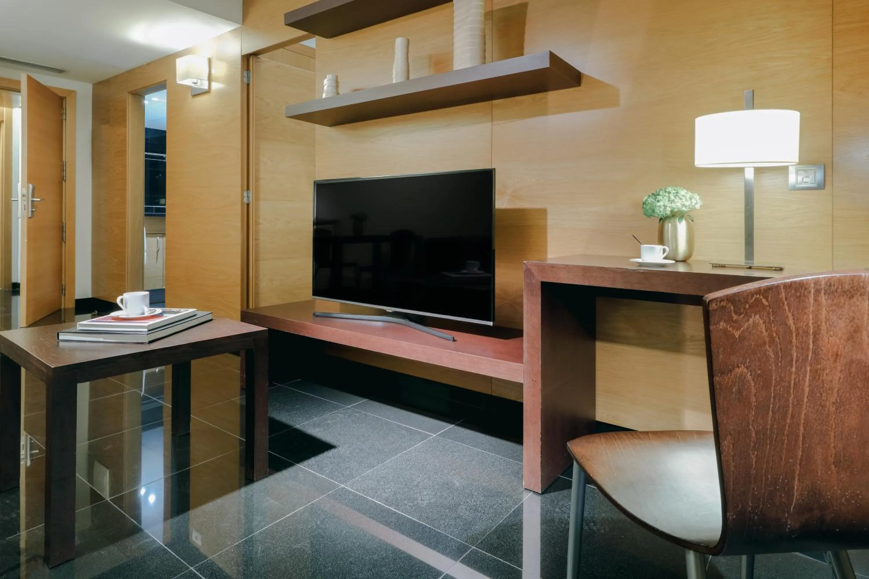 TV and multimedia in Hesperia Fira