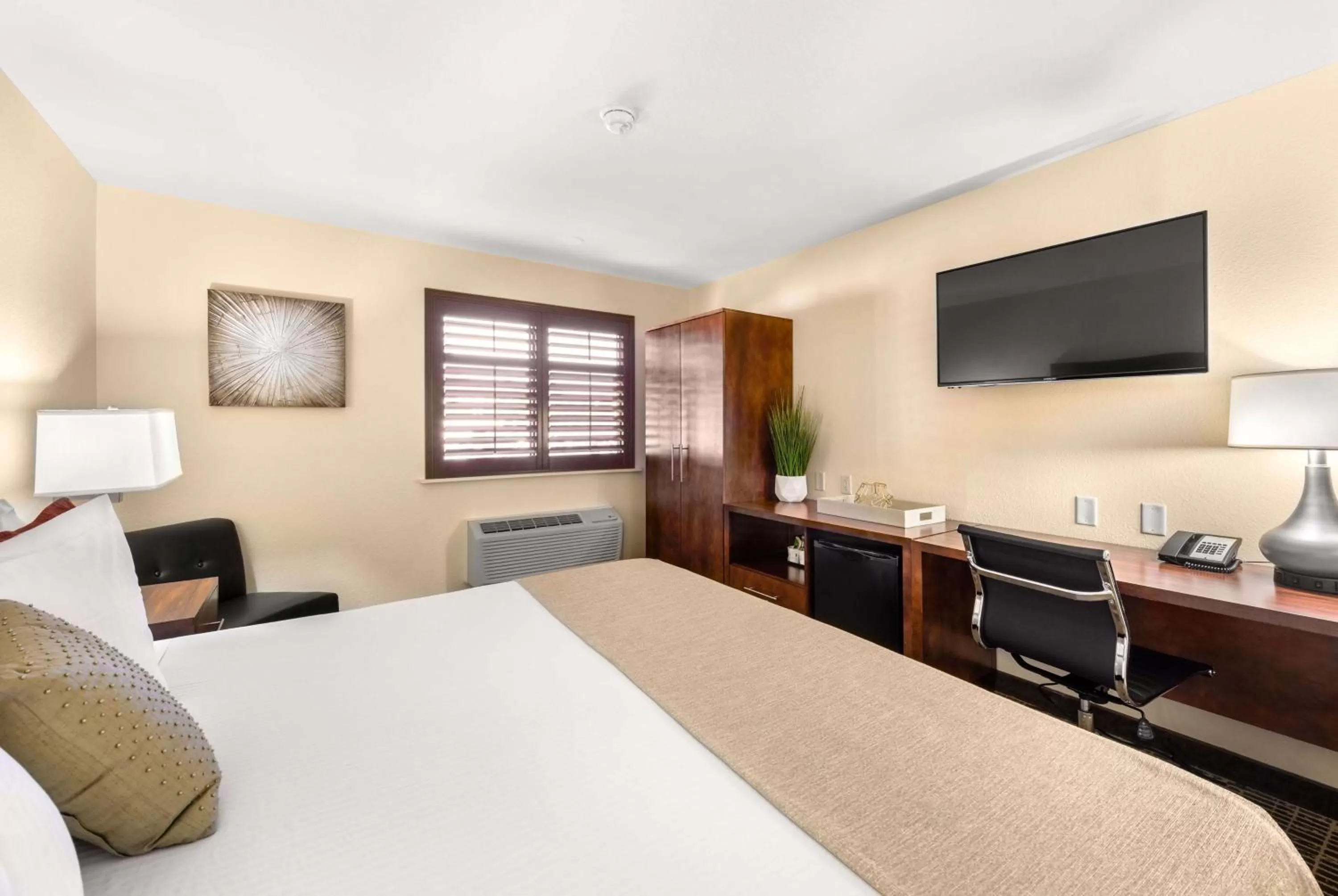 On site, Bed in Ellis Island Hotel Casino & Brewery