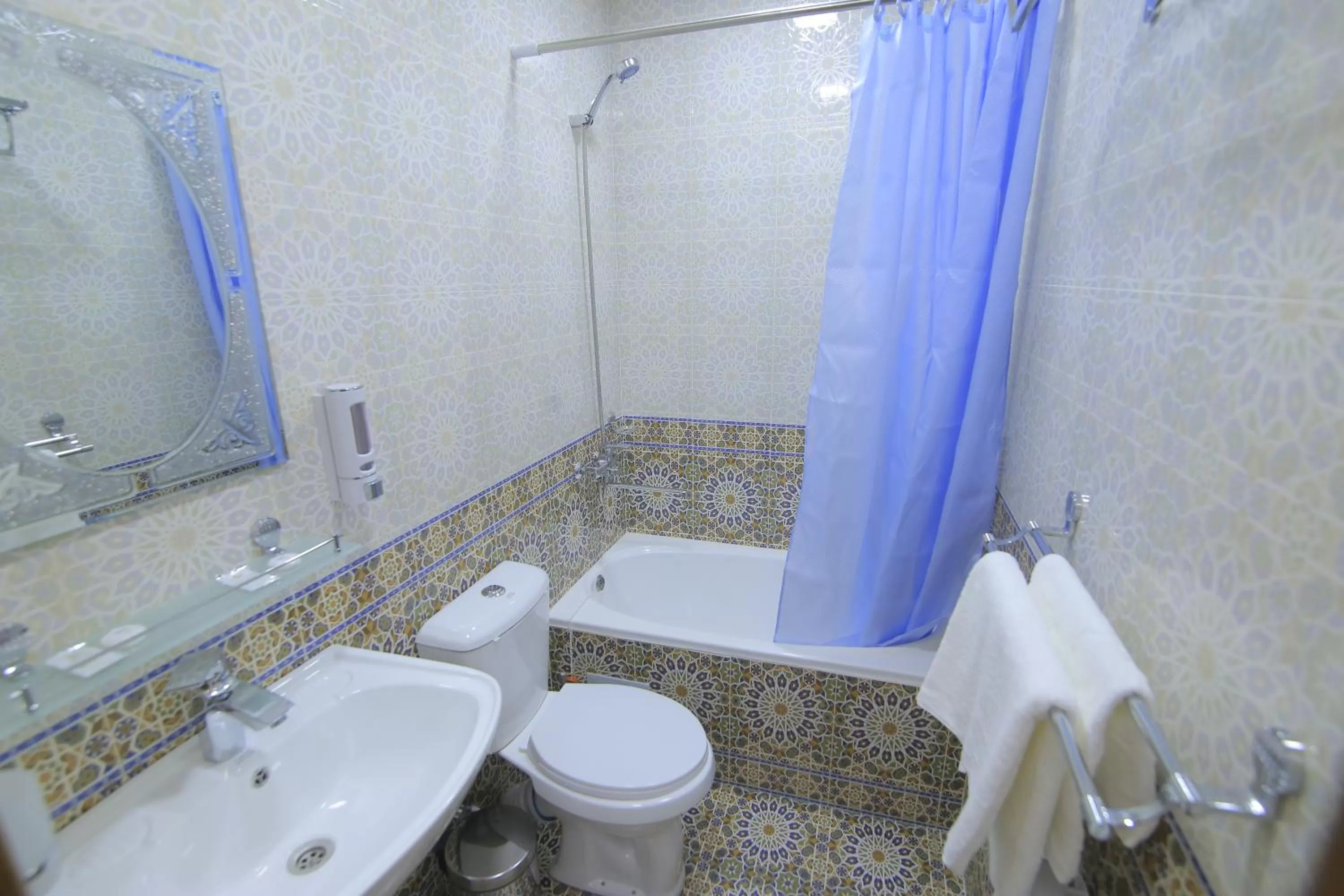 Bathroom in Xadijam Hotel