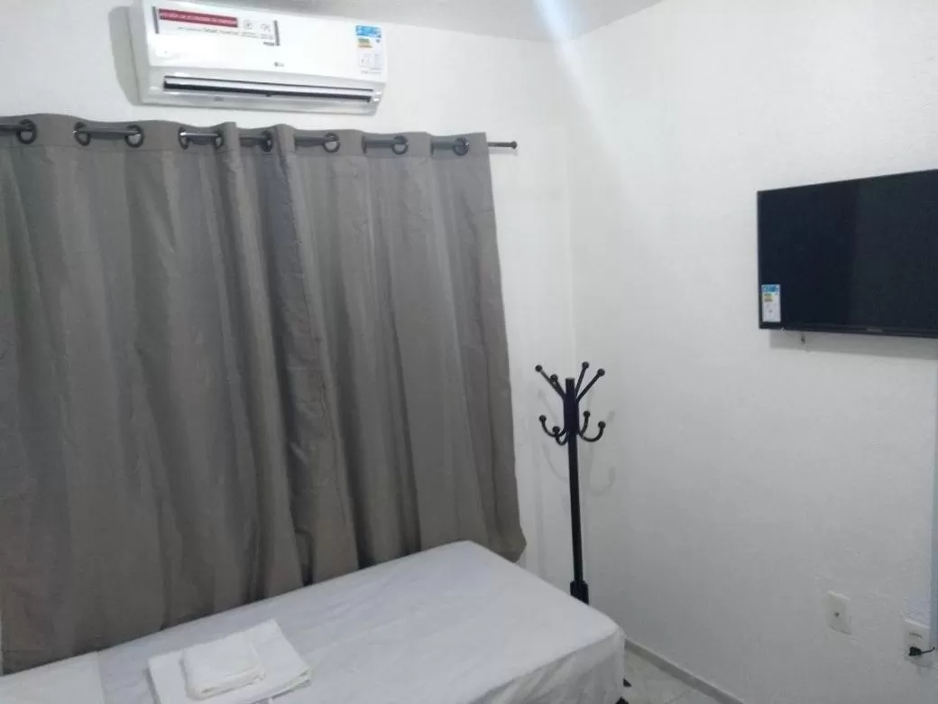 TV/Entertainment Center in Fortal Flat