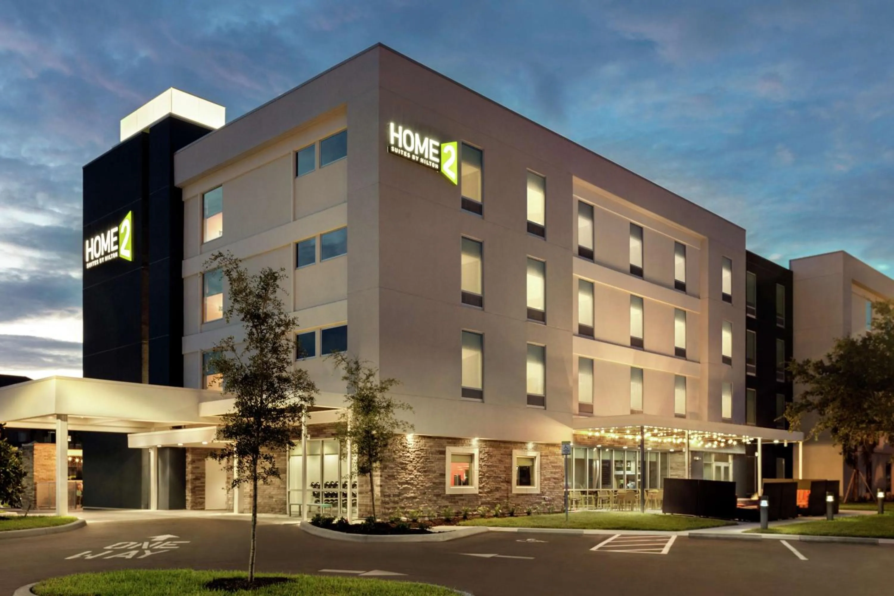Property building in Home2 Suites By Hilton Sarasota Bradenton Airport