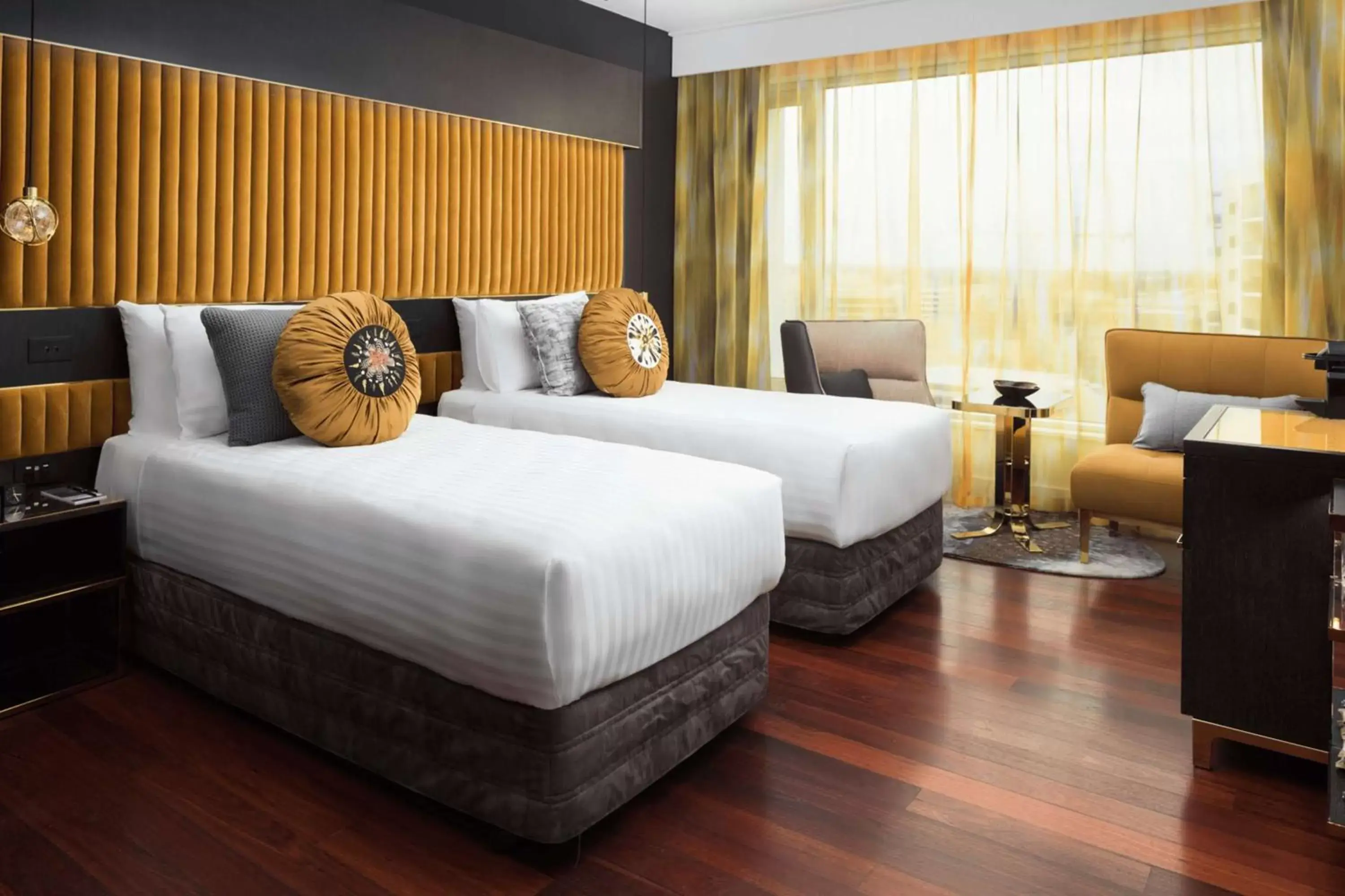 Deluxe Twin Room in QT Perth Deluxe Twin Room in QT Perth