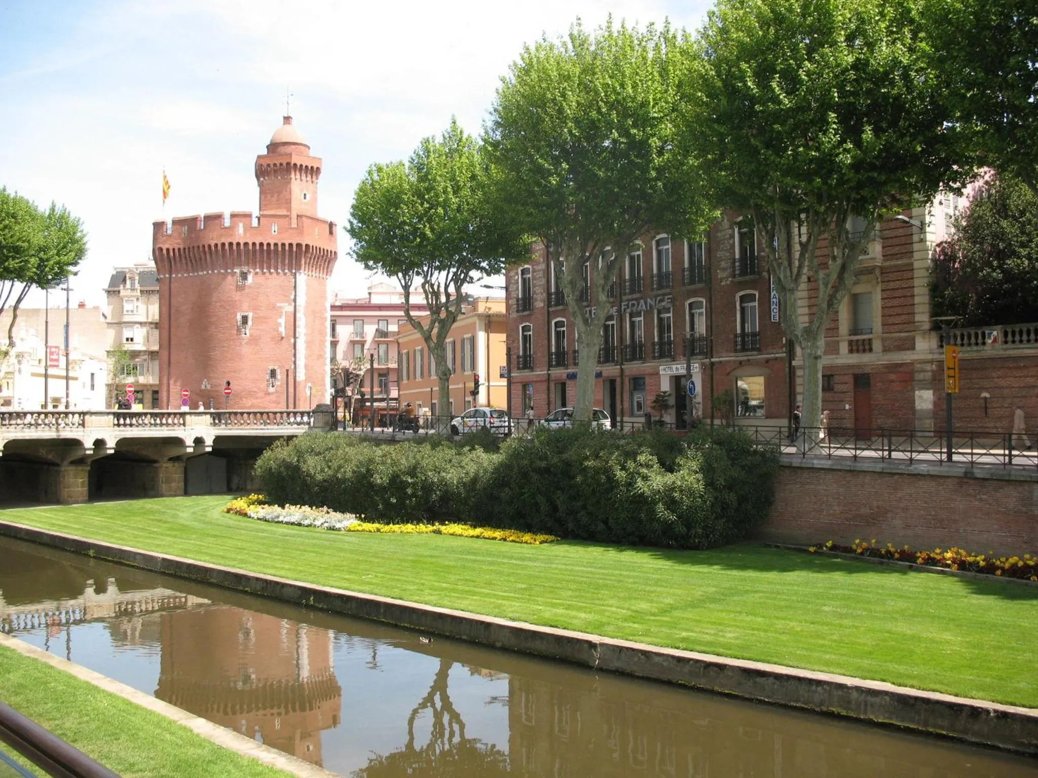 Property building in Hotel De France Perpignan Centre Ville