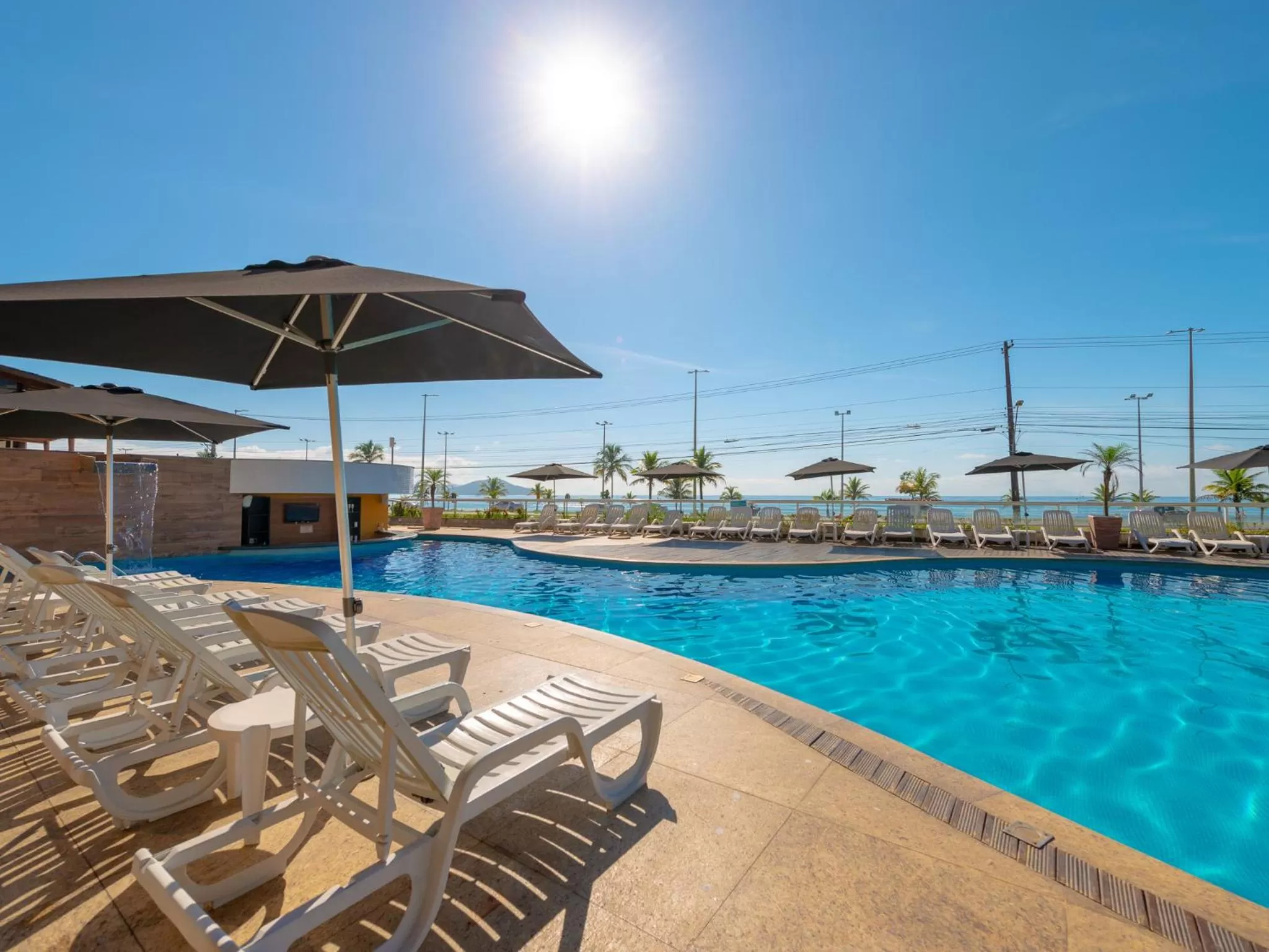 Swimming pool in Hotel Costa Norte Massaguaçu
