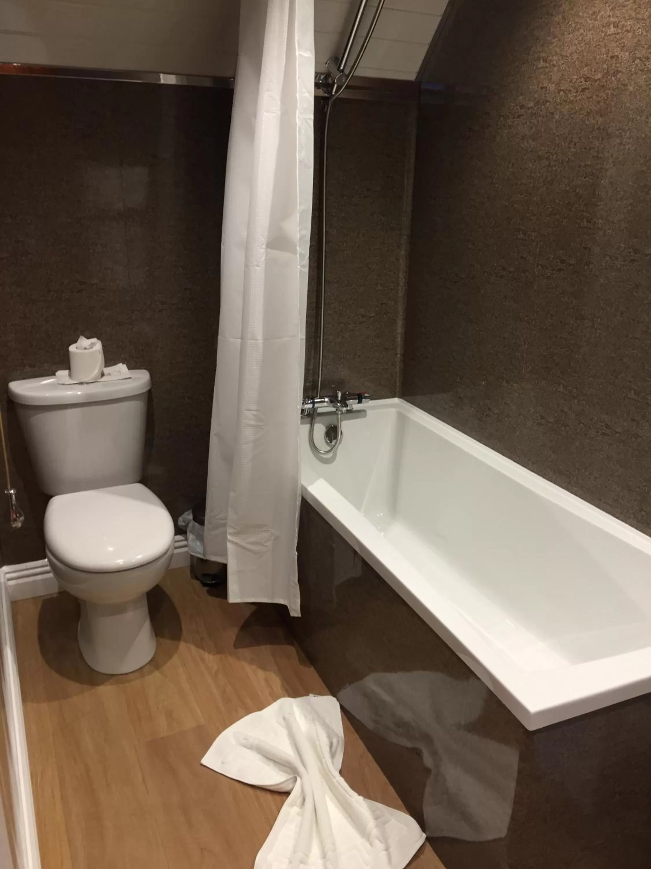 Bathroom in The Chetwynde Hotel