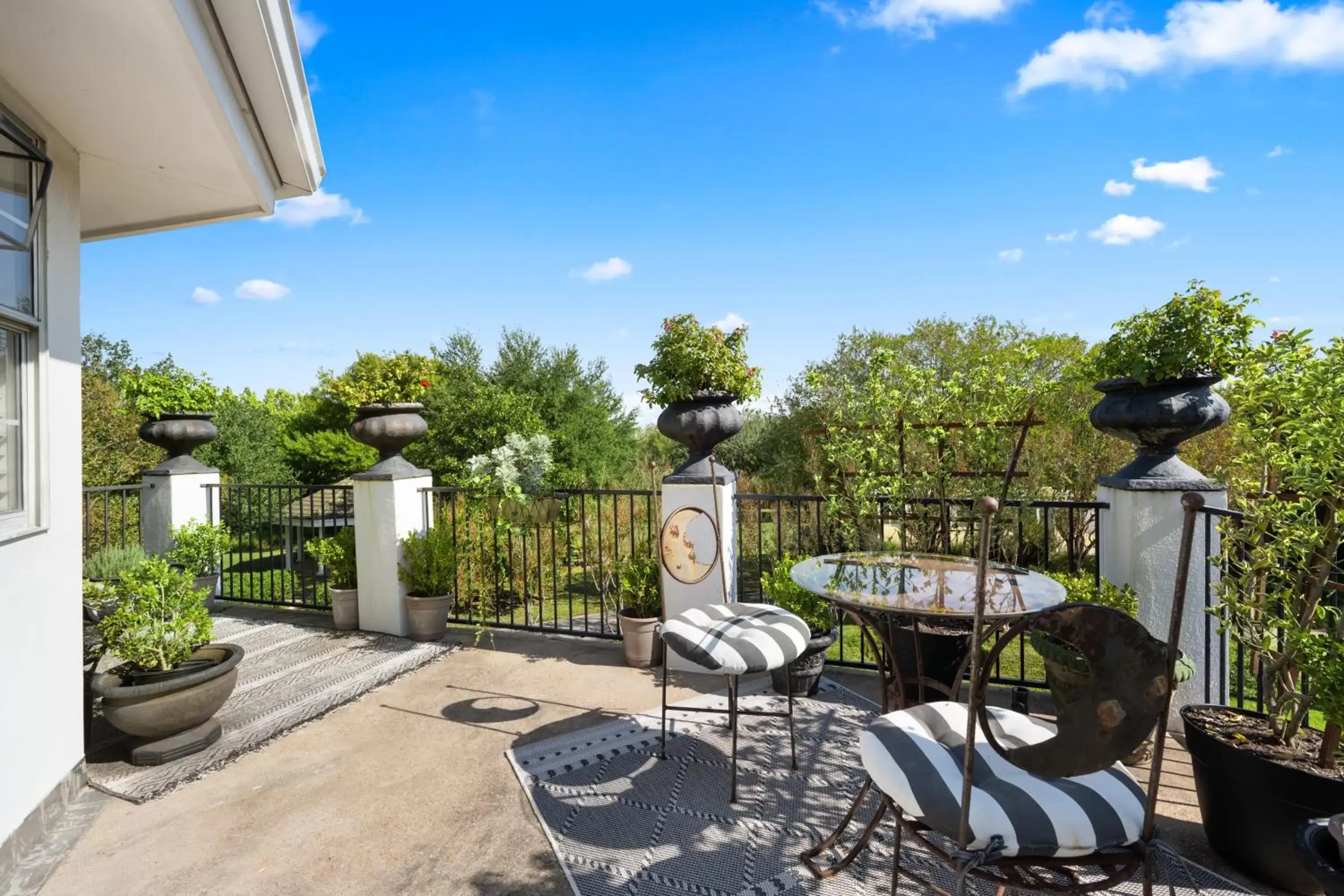 Queen Suite in The Plantation House Boutique Inn Queen Suite in The Plantation House Boutique Inn