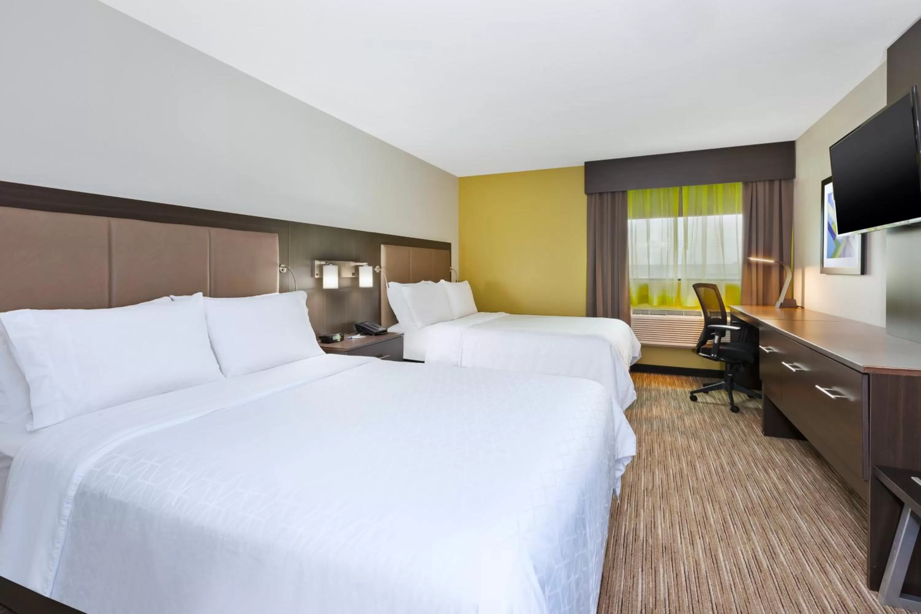 Photo of the whole room, Bed in Holiday Inn Express Winnipeg Airport - Polo Park by IHG