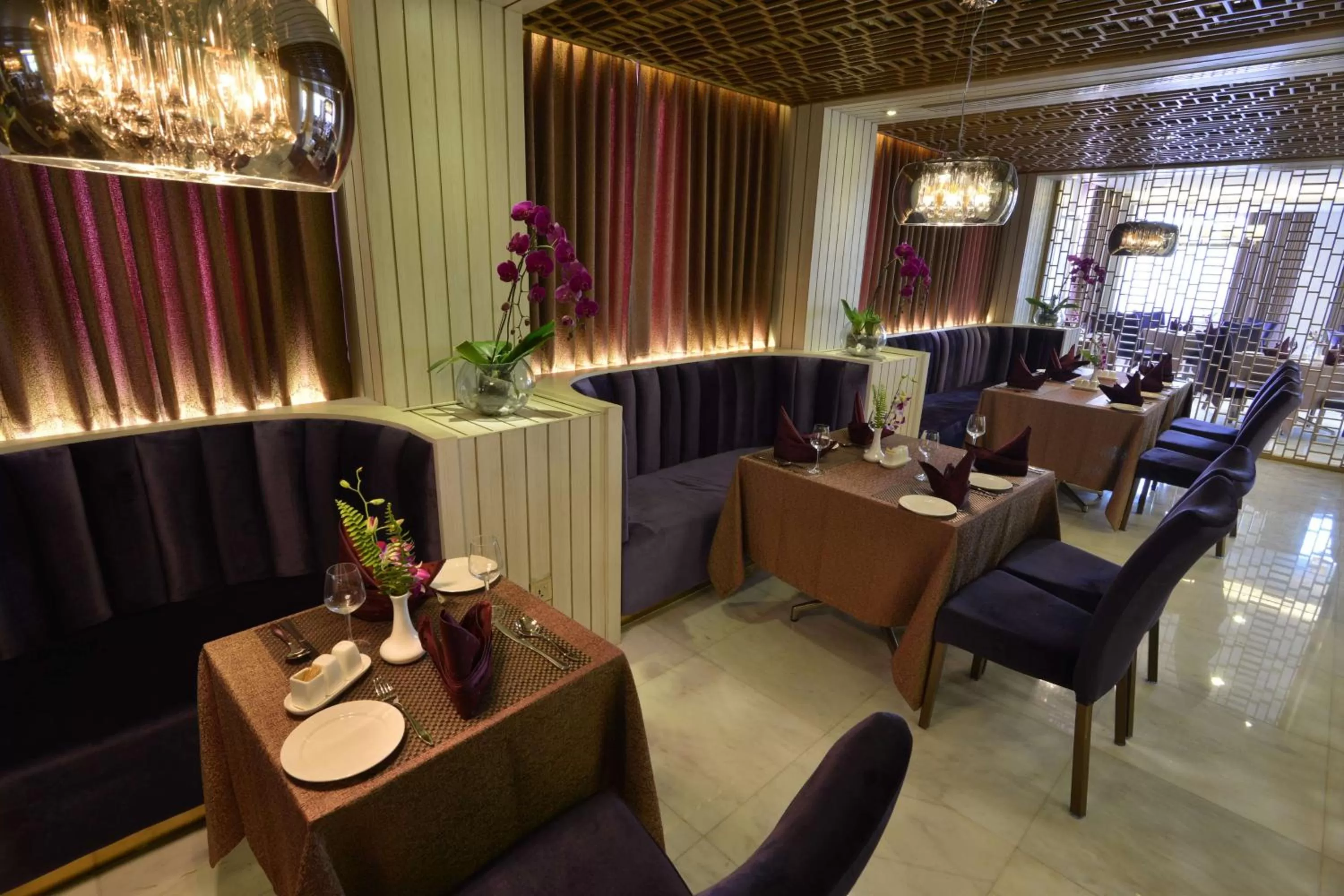 Restaurant/places to eat in Best Western Chinatown Hotel