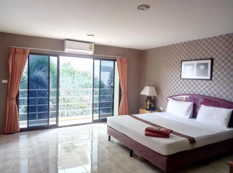 Bed in Pearl Place Hotel