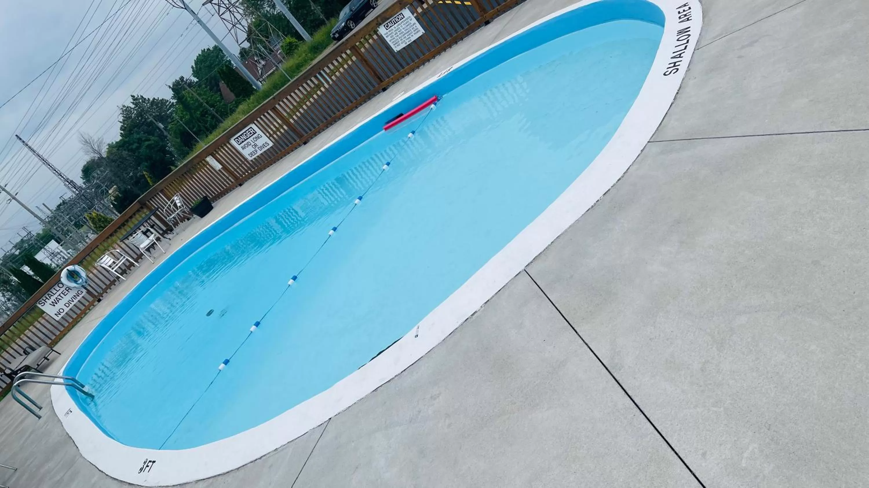 Property building in Falls Lodge by the Falls (Formerly Knights Inn)