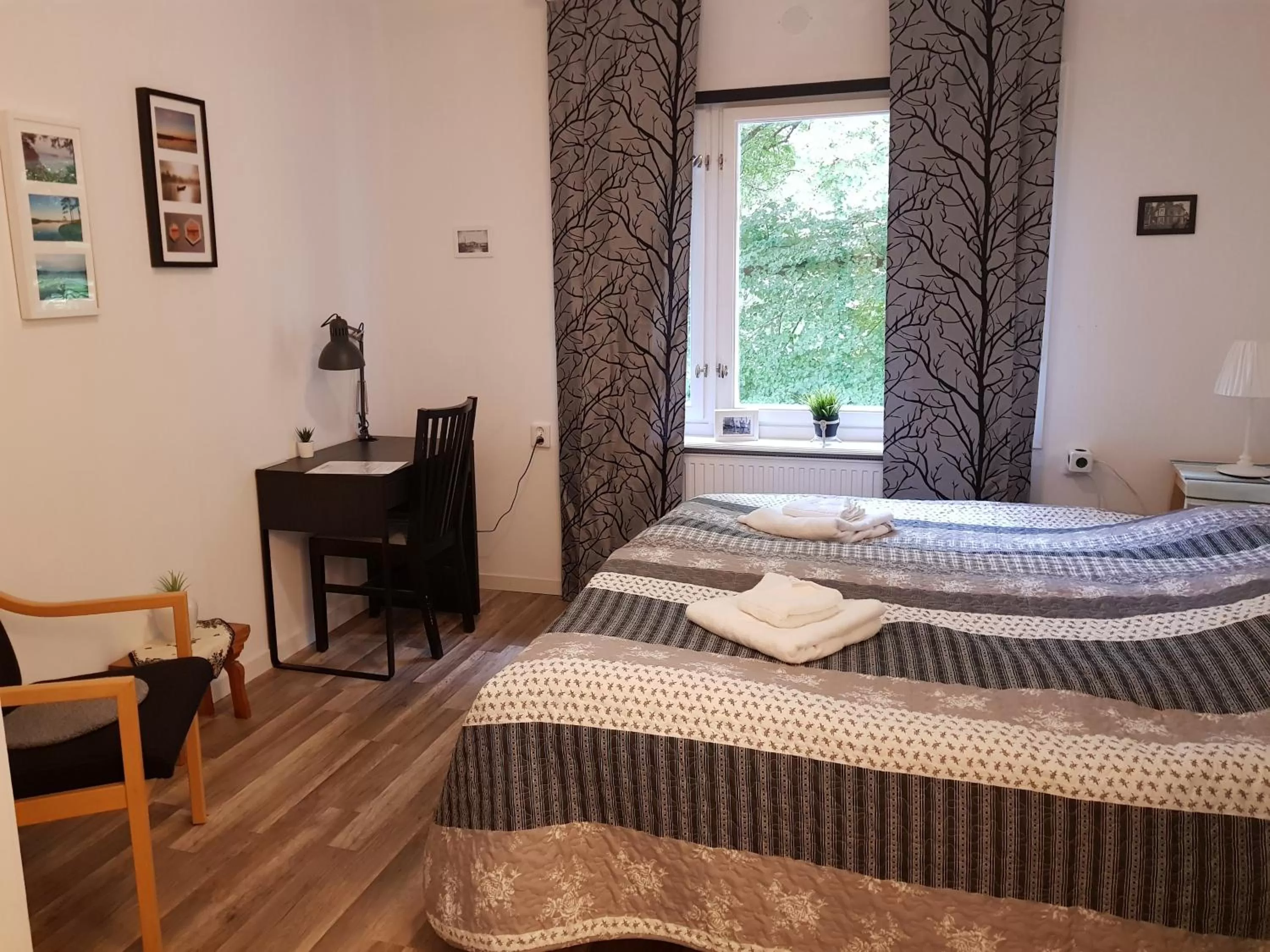 Photo of the whole room, Bed in Brukshotellet Skinnsberg