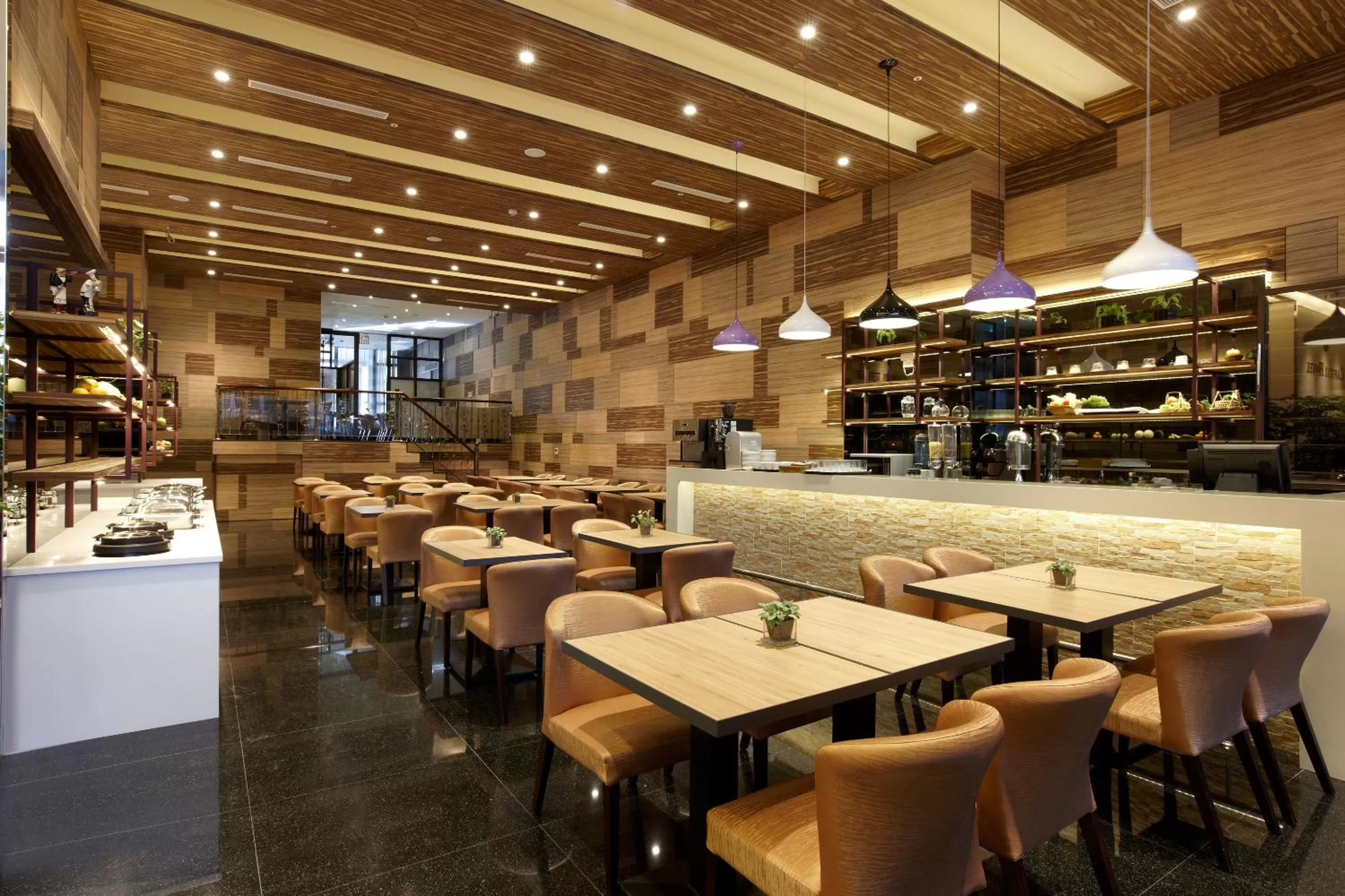 Restaurant/places to eat in Capital Hotel SongShan