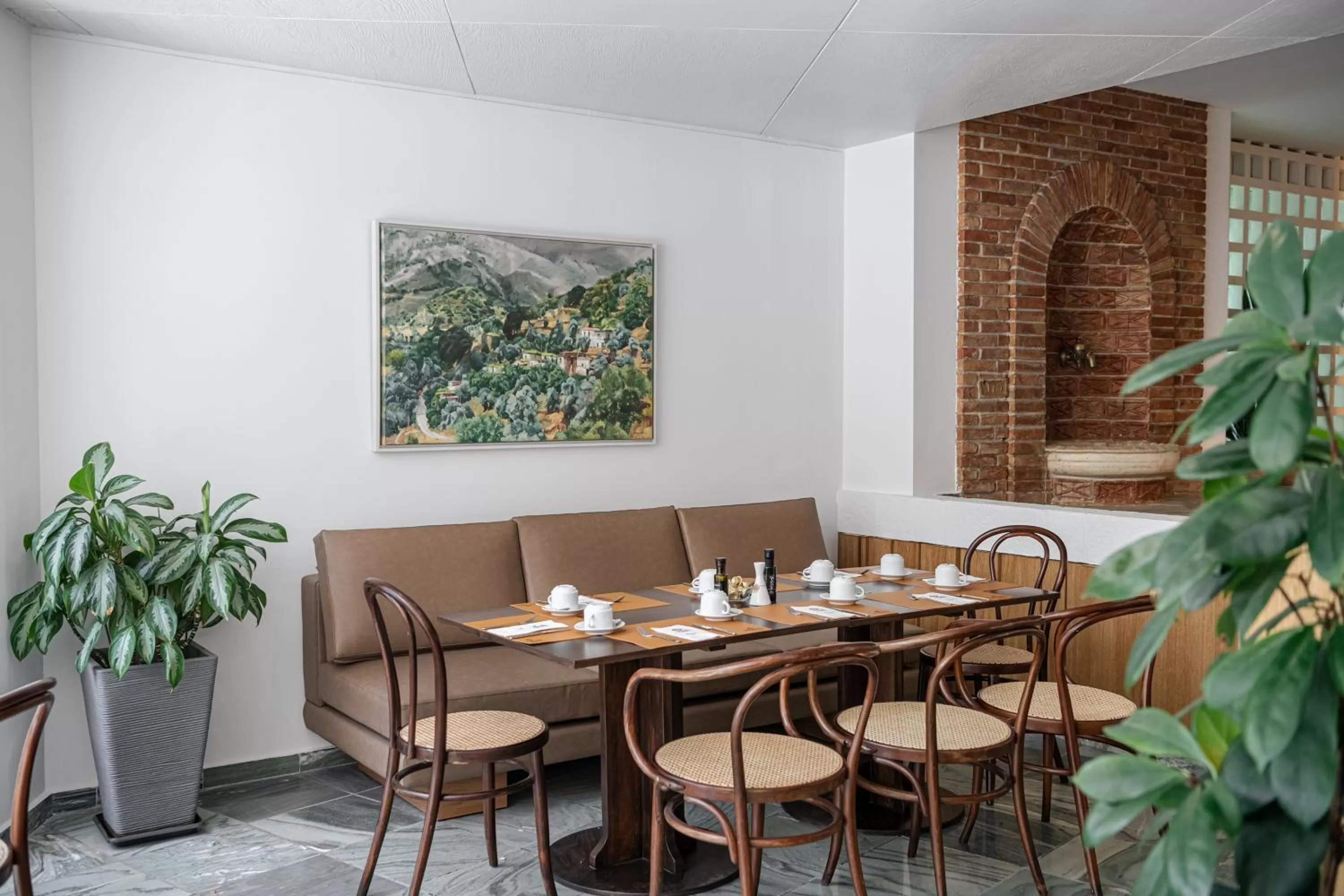 Restaurant/places to eat in Civitel Akali Hotel