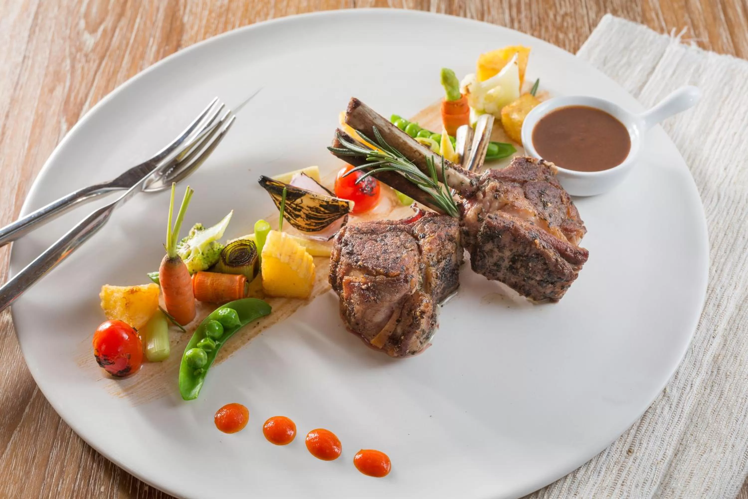 Food in Eden Beach Khao Lak Resort & Spa