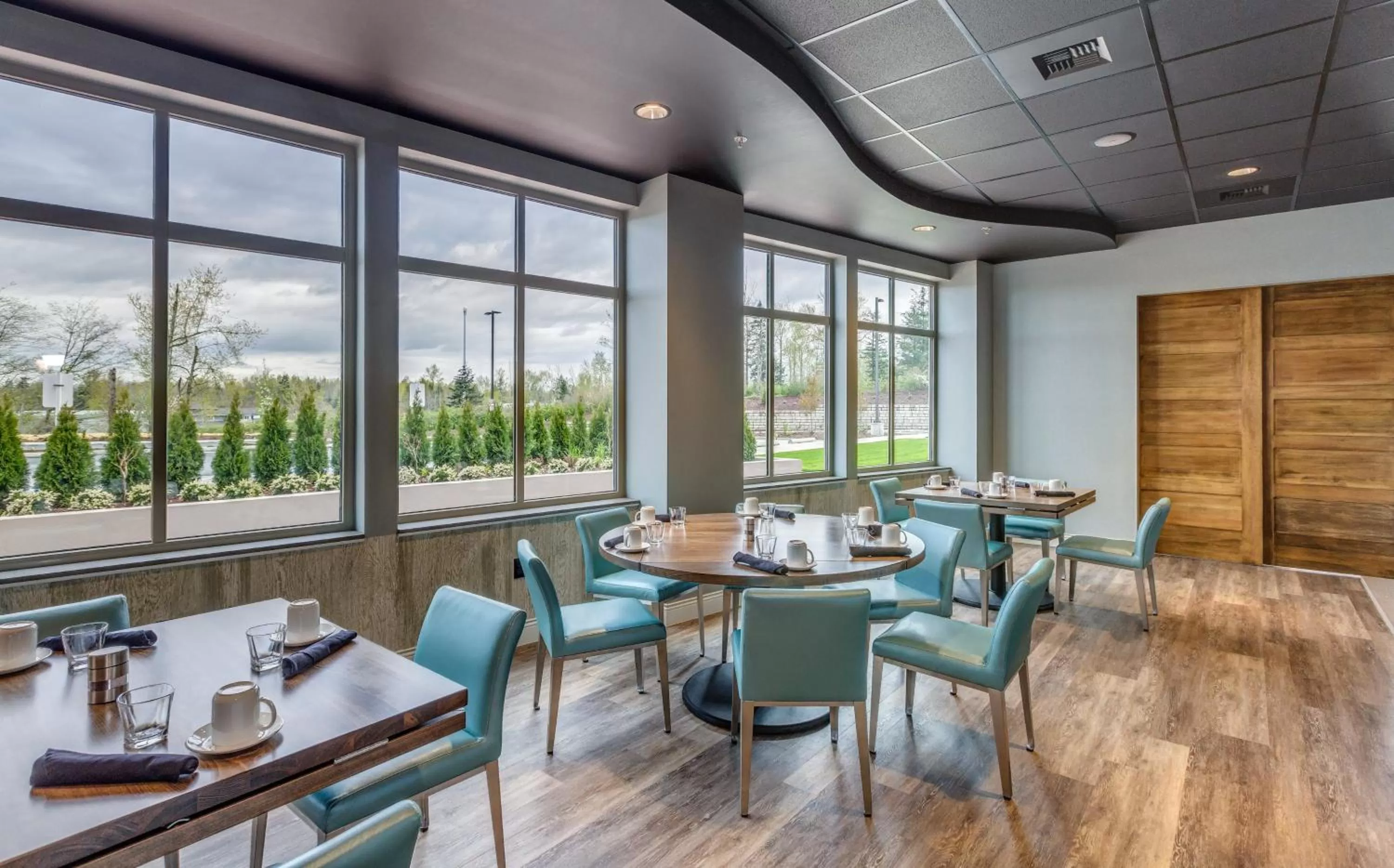 Restaurant/places to eat in Holiday Inn & Suites Bellingham by IHG