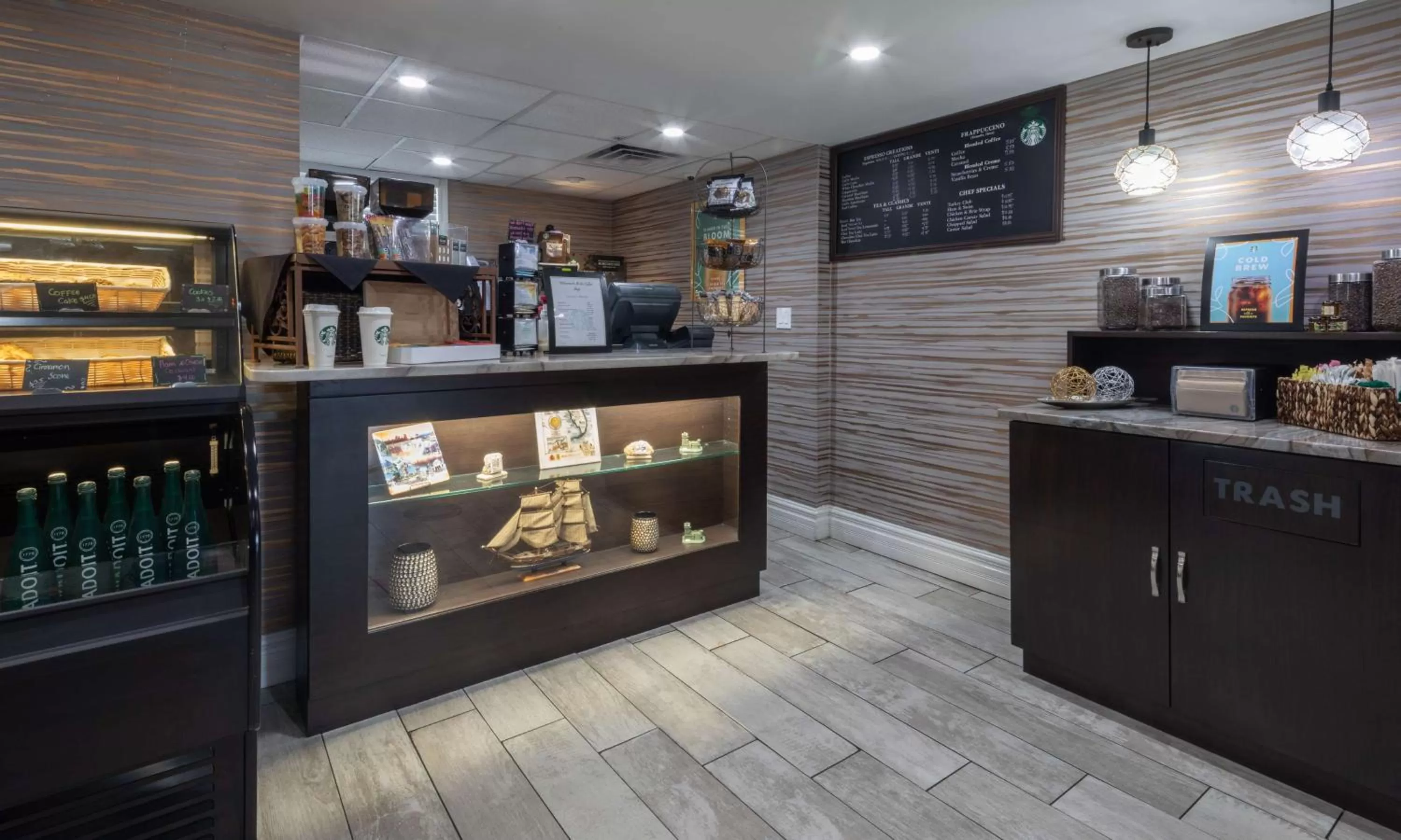 On-site shops in Hilton Saint Augustine Historic Bayfront