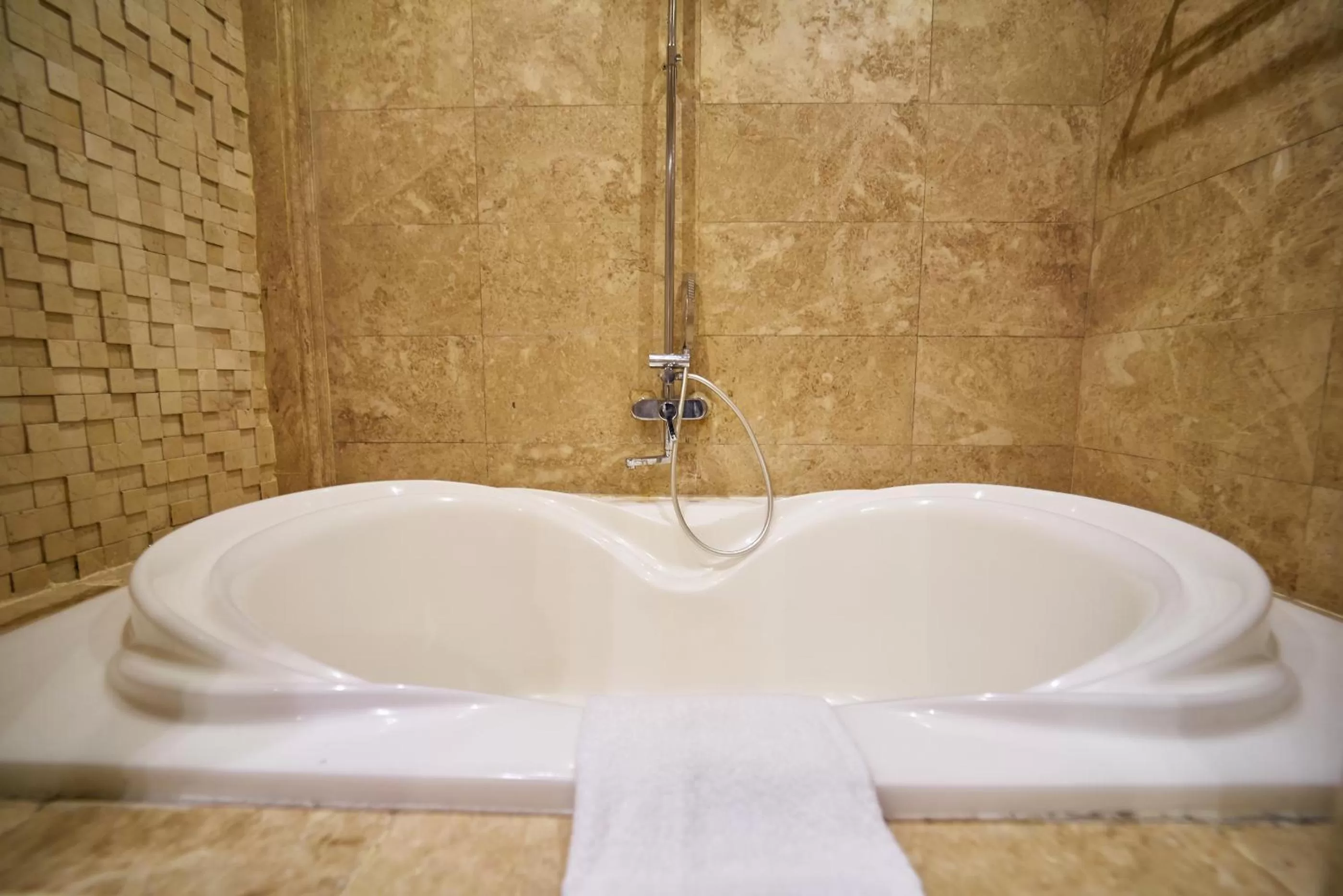 Bath in The Lilygate Lagos