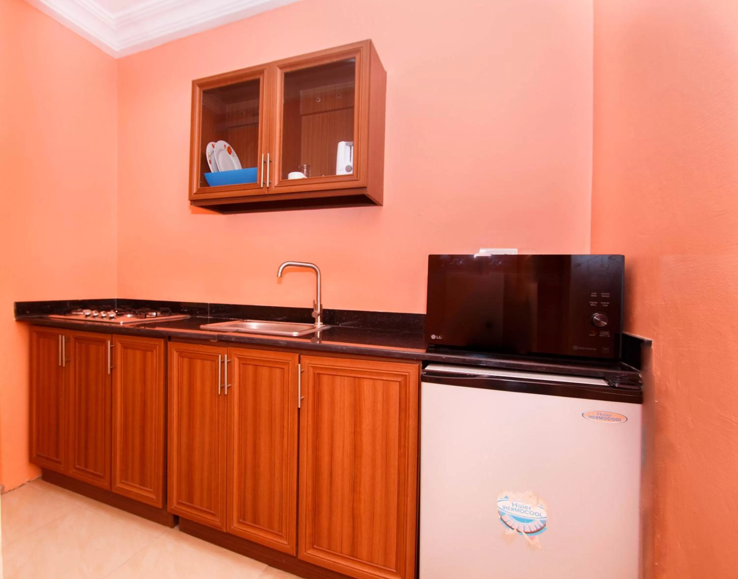 Coffee/tea facilities in Prestige Suites