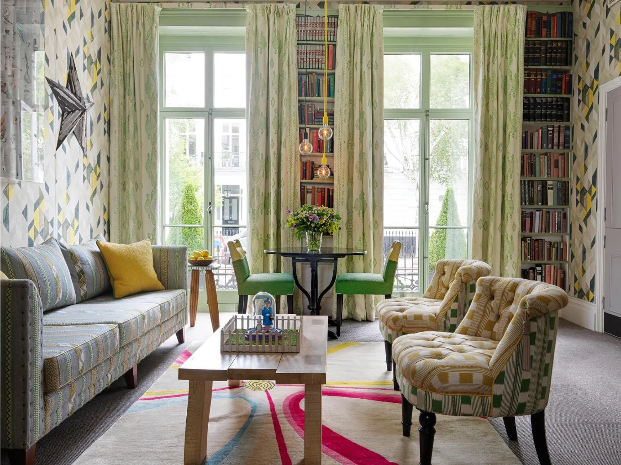 Lounge or bar in Number Sixteen, Firmdale Hotels