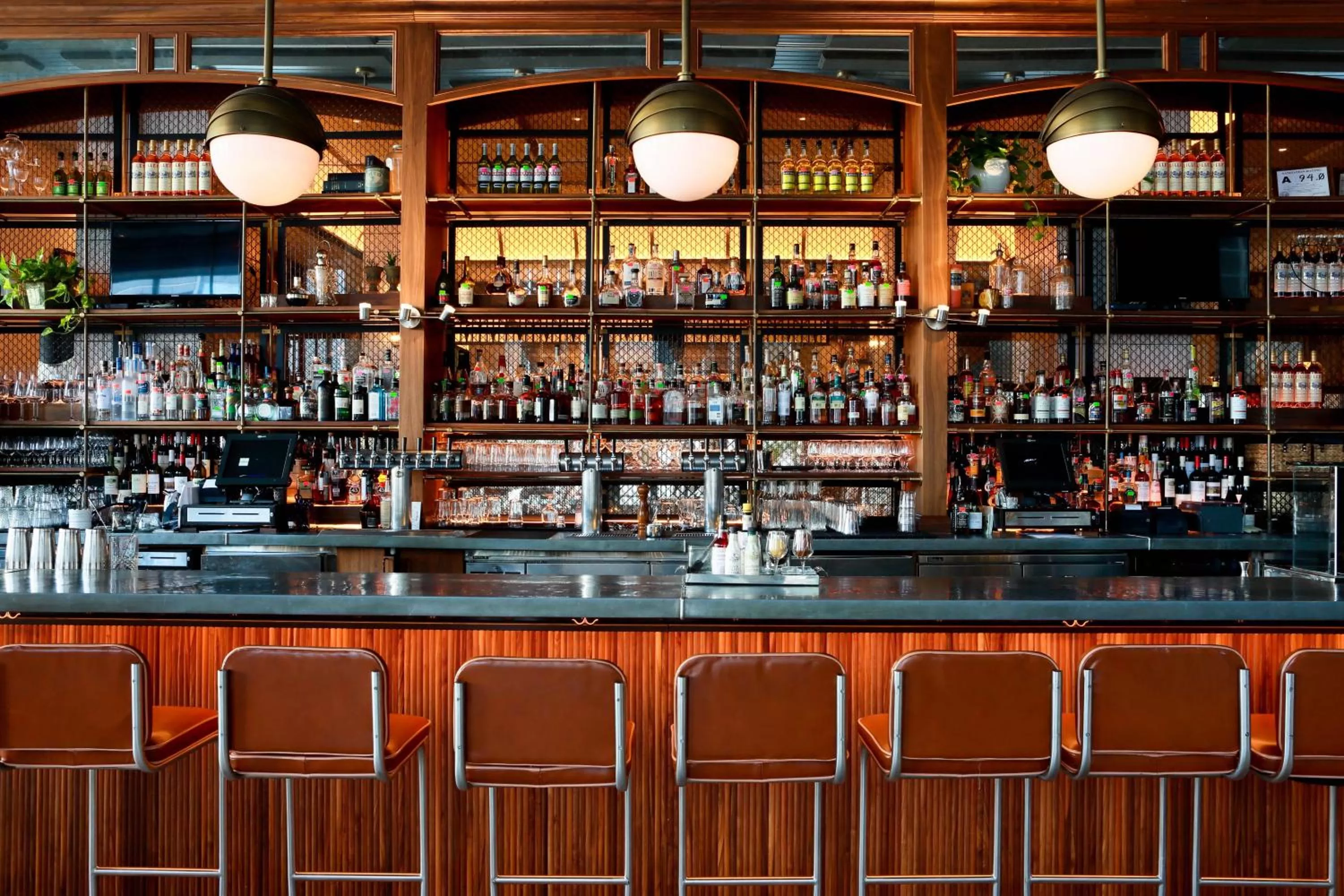 Restaurant/places to eat in Kimpton Cardinal Hotel by IHG