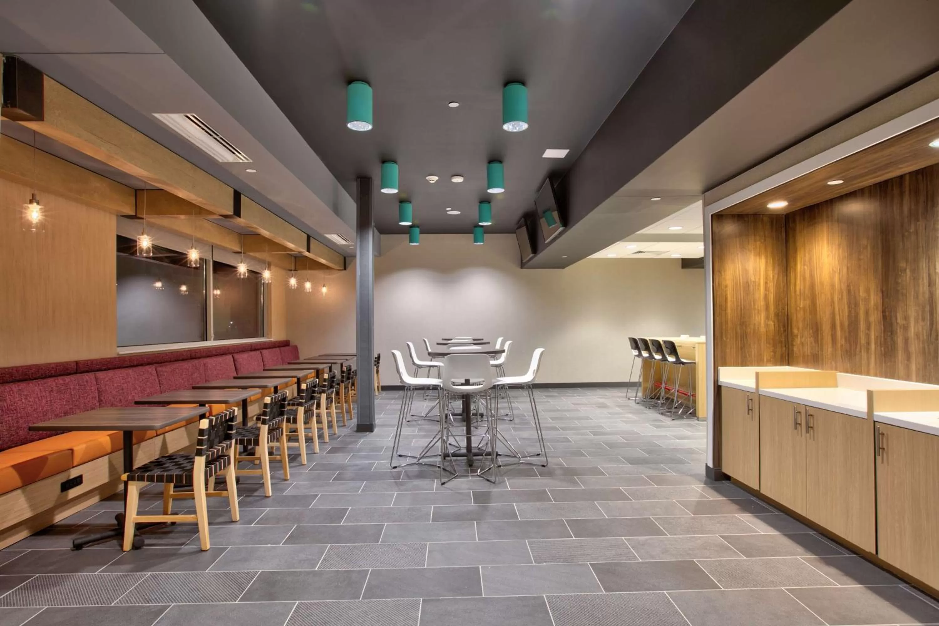 Breakfast in Home2 Suites By Hilton Wichita Falls, Tx