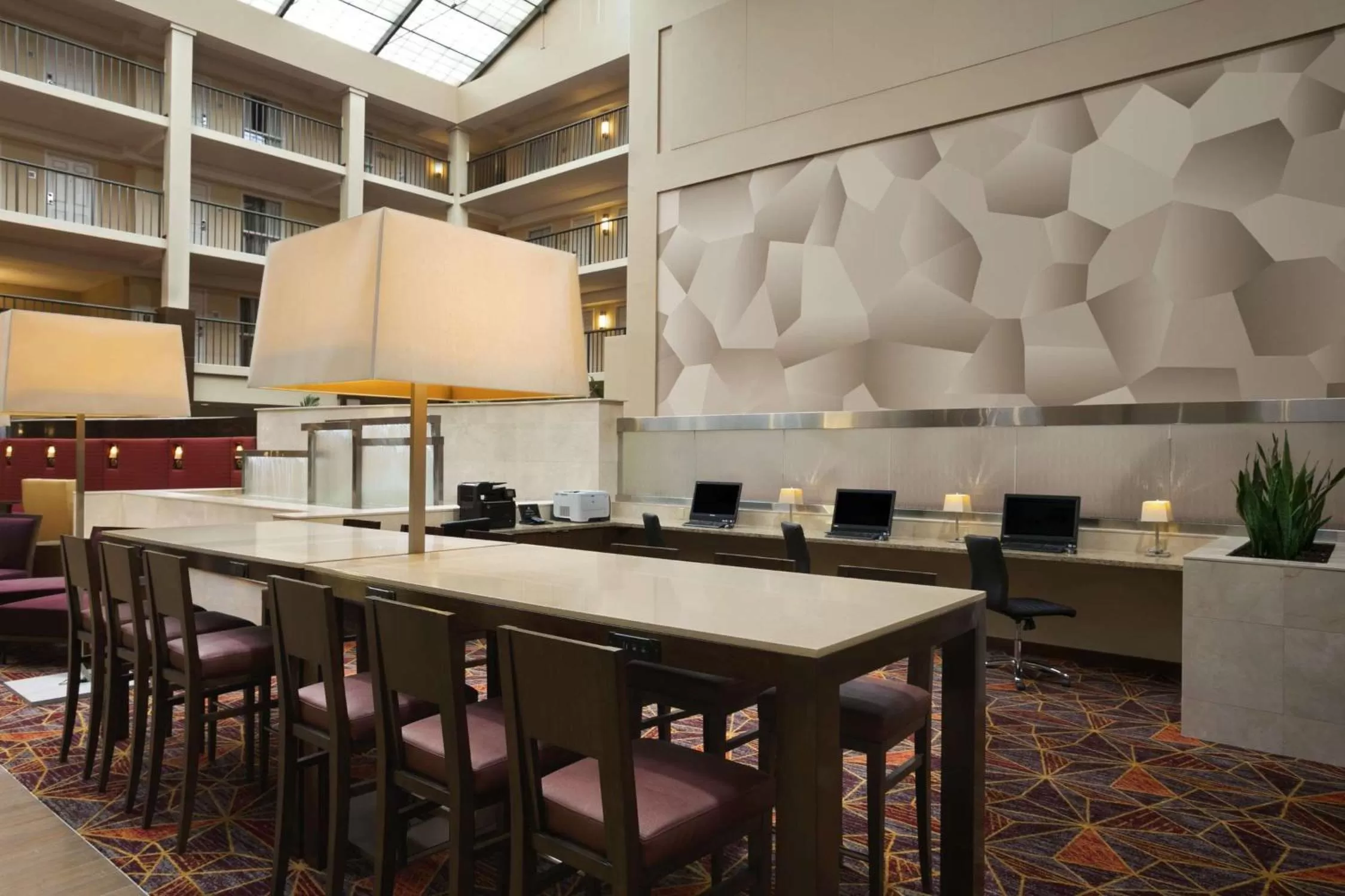 Business facilities in Embassy Suites Cleveland - Beachwood