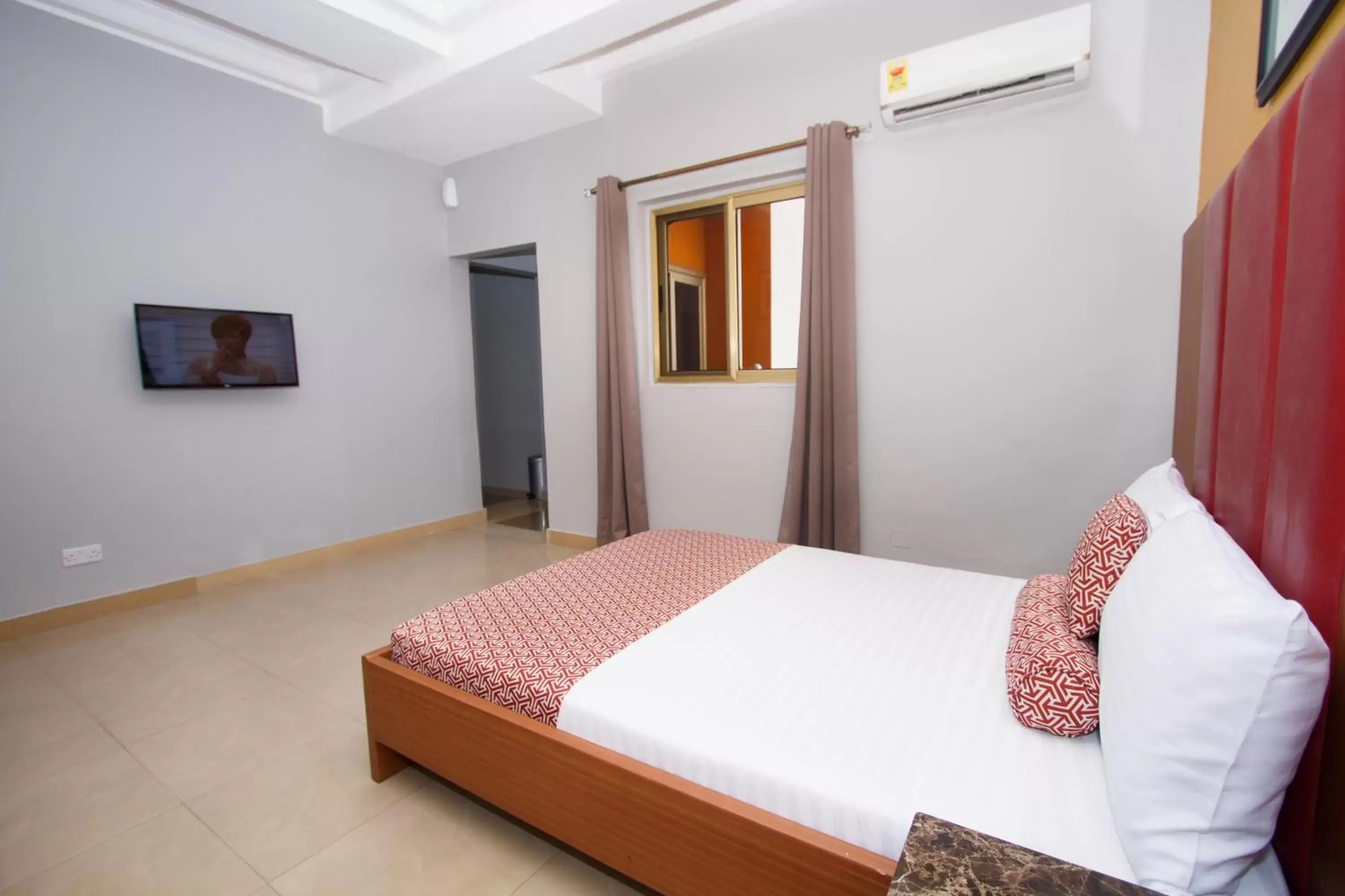 Standard Double Room - single occupancy in Prestige Suites Standard Double Room - single occupancy in Prestige Suites