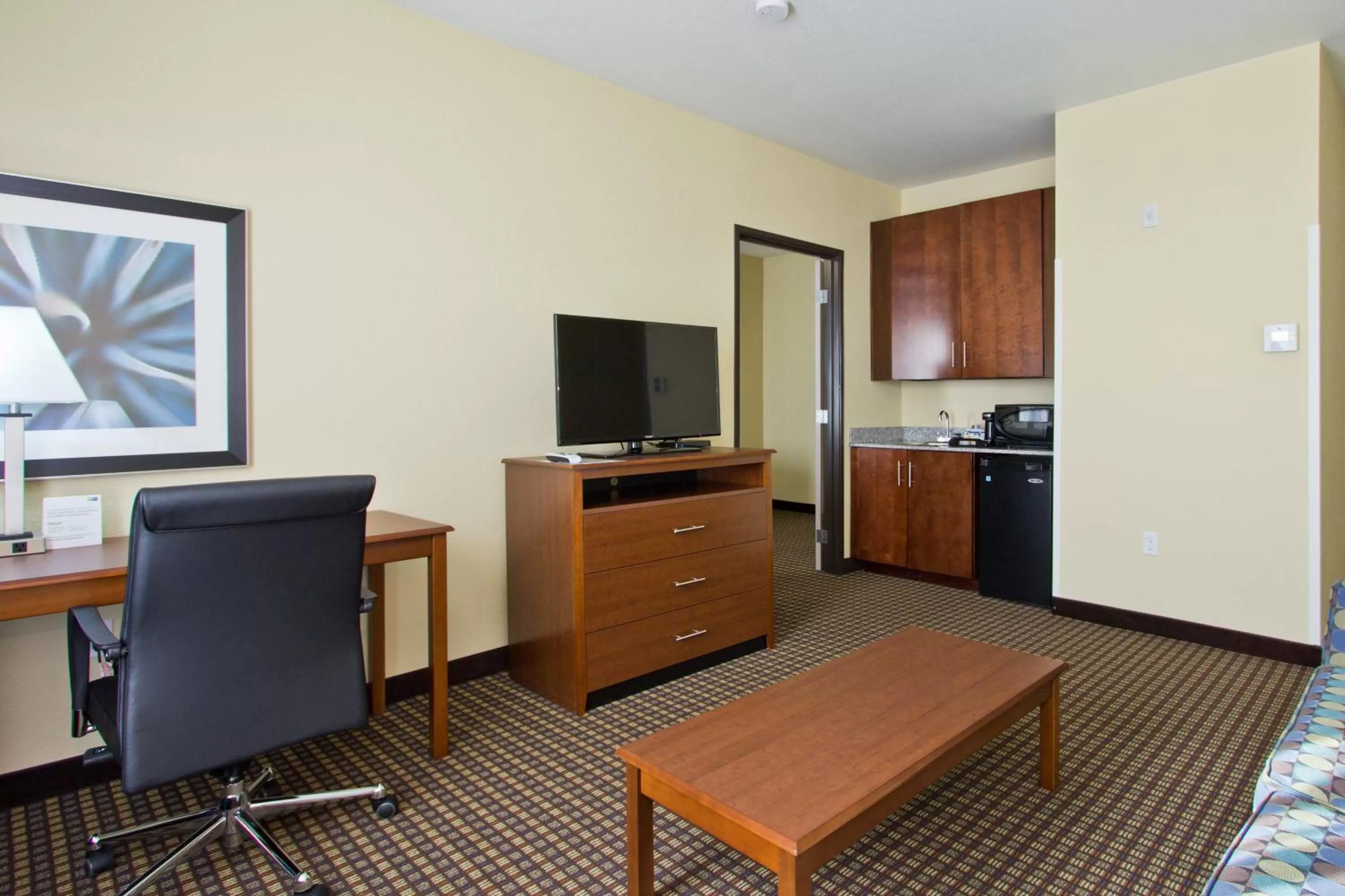 Photo of the whole room in Holiday Inn Express and Suites Denver East Peoria Street by IHG