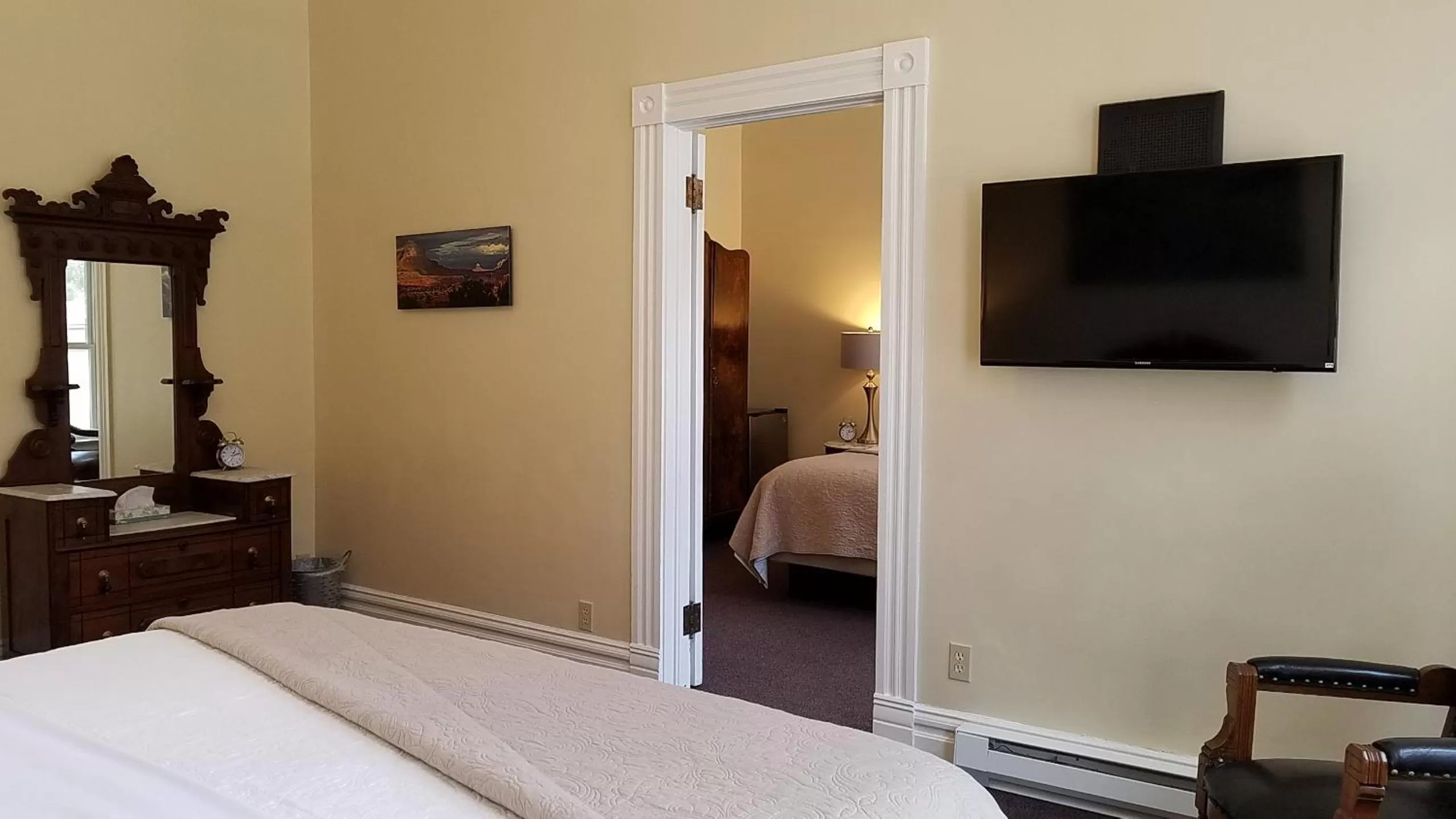 Bedroom, Bed in Hotel Ouray - for 12 years old and over