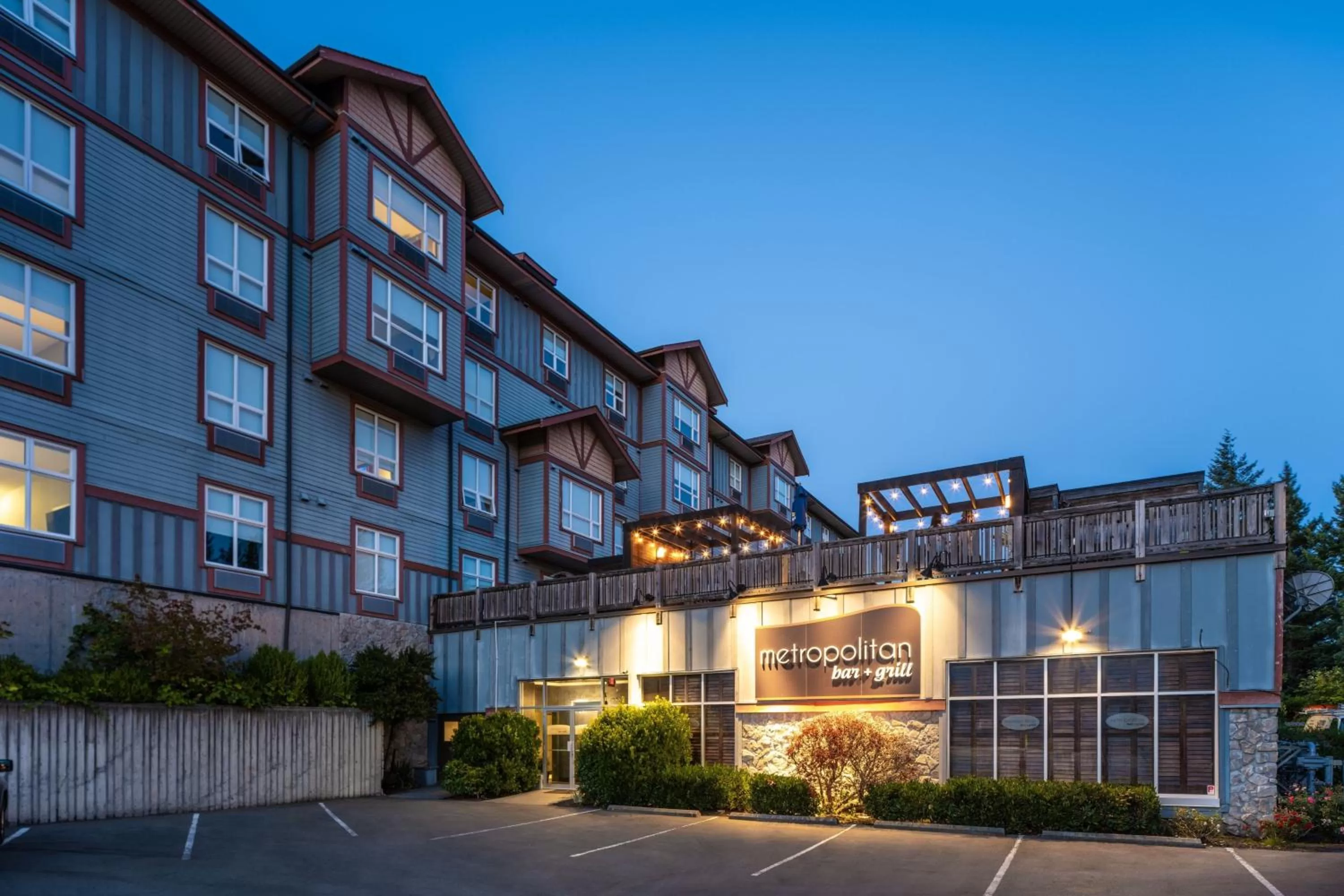 Lounge or bar in Four Points by Sheraton Victoria Gateway