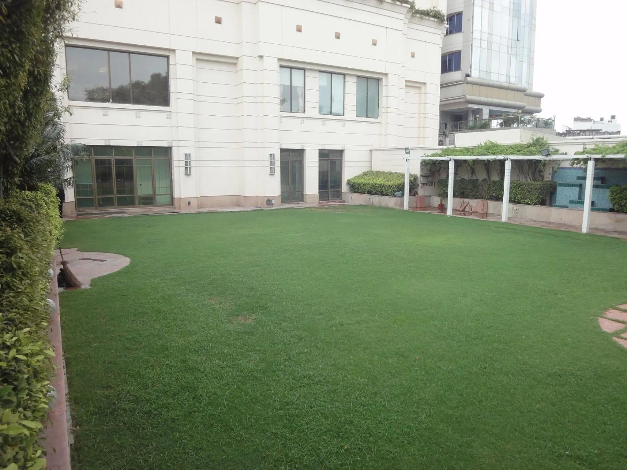 Garden in Radisson Hotel Varanasi